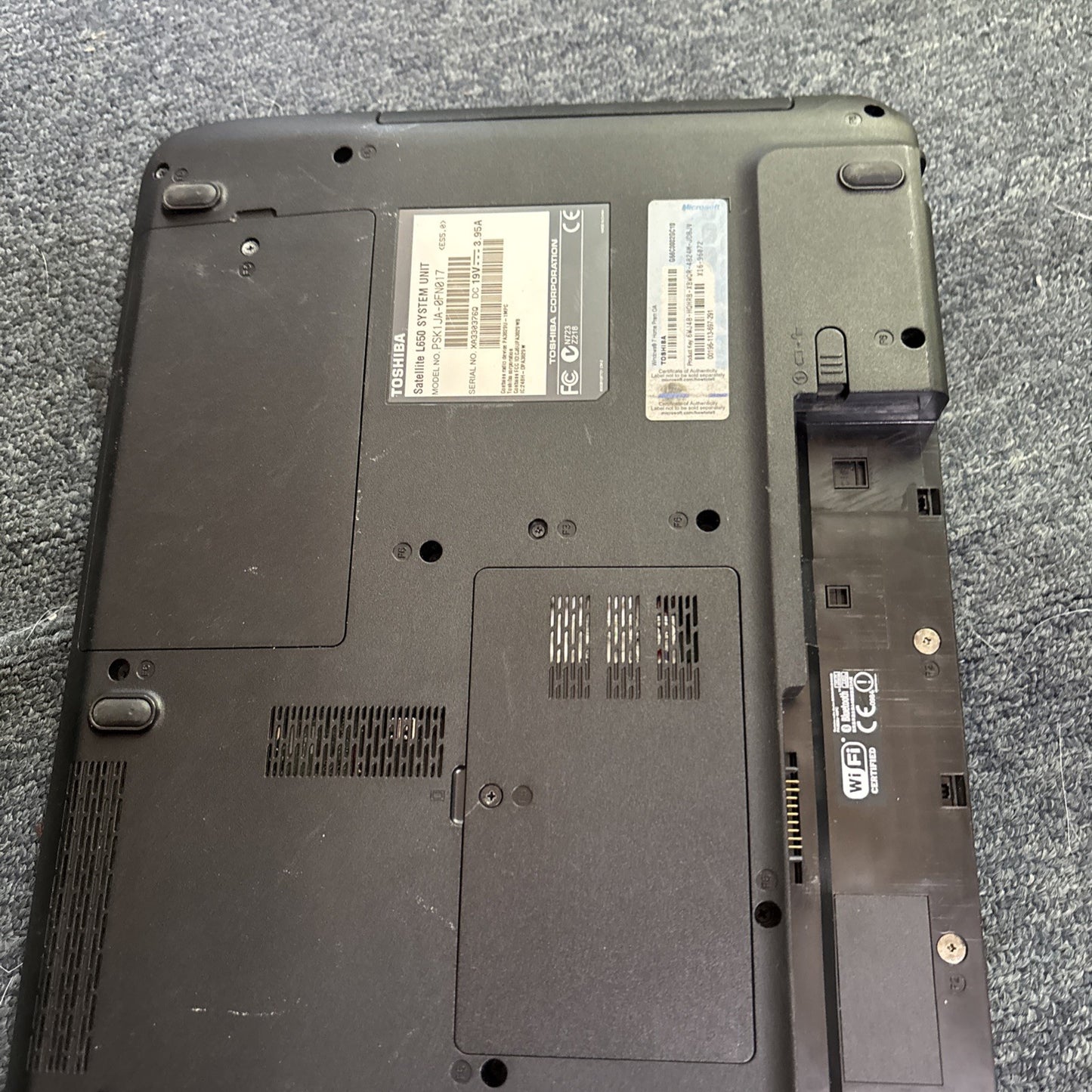 Toshiba Satellite L650 Intel i3 4GB RAM 750gb HDD DVD *For Parts/Repair*