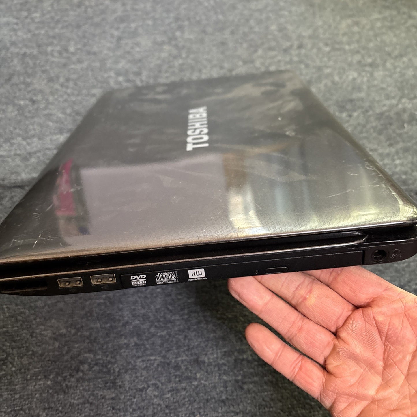 Toshiba Satellite L650 Intel i3 4GB RAM 750gb HDD DVD *For Parts/Repair*