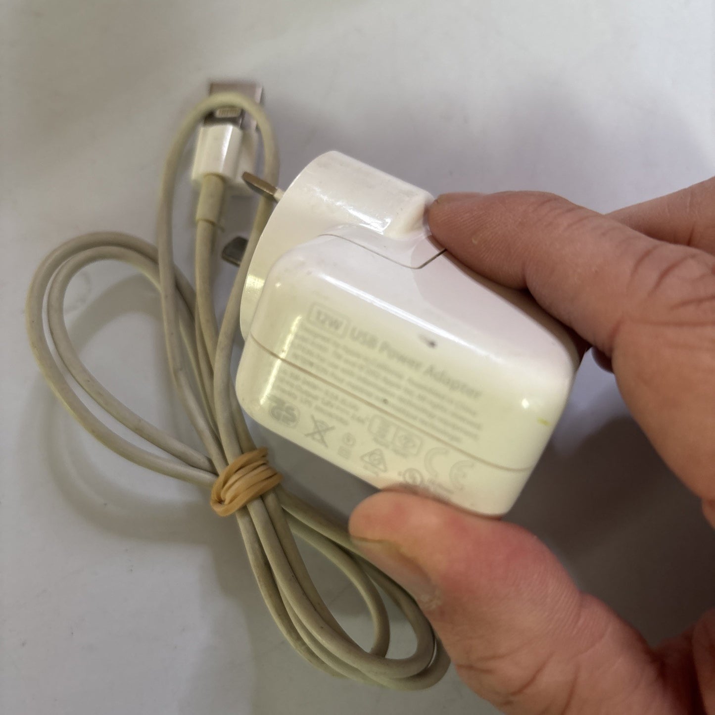 Genuine Apple 12W USB Charger Power Adapter A1401 With Lightning Cable