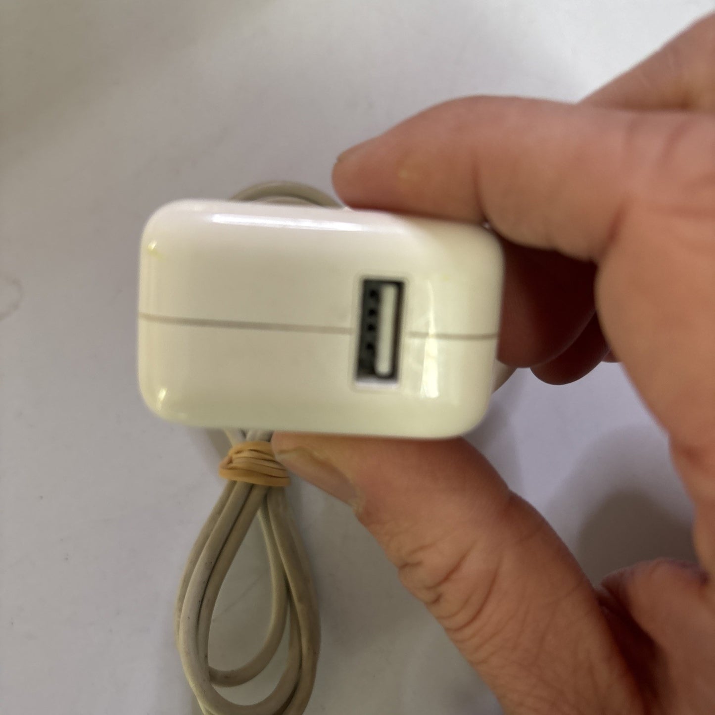 Genuine Apple 12W USB Charger Power Adapter A1401 With Lightning Cable