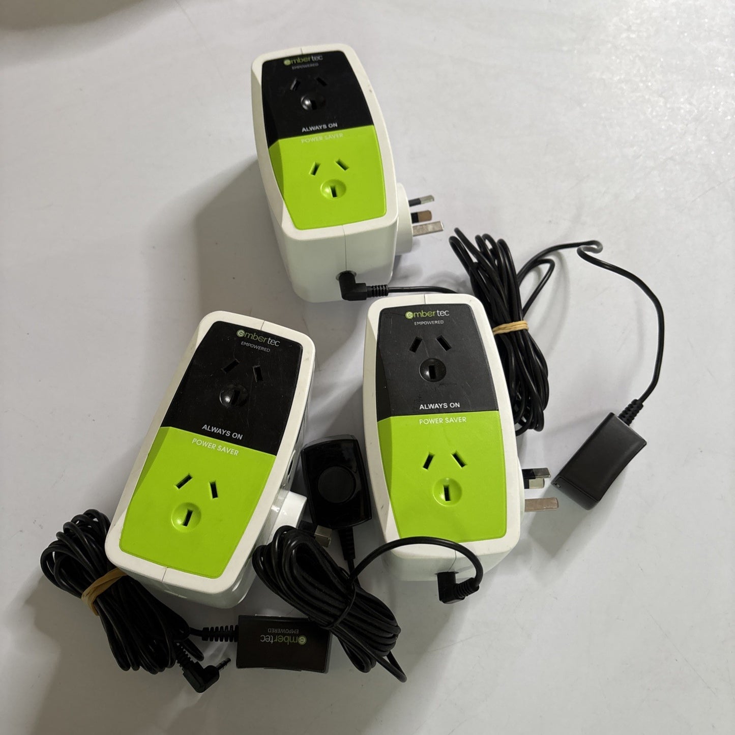 3x Embertec SmartSwitch AV Embertec Power Saving Plug AV-ET-01