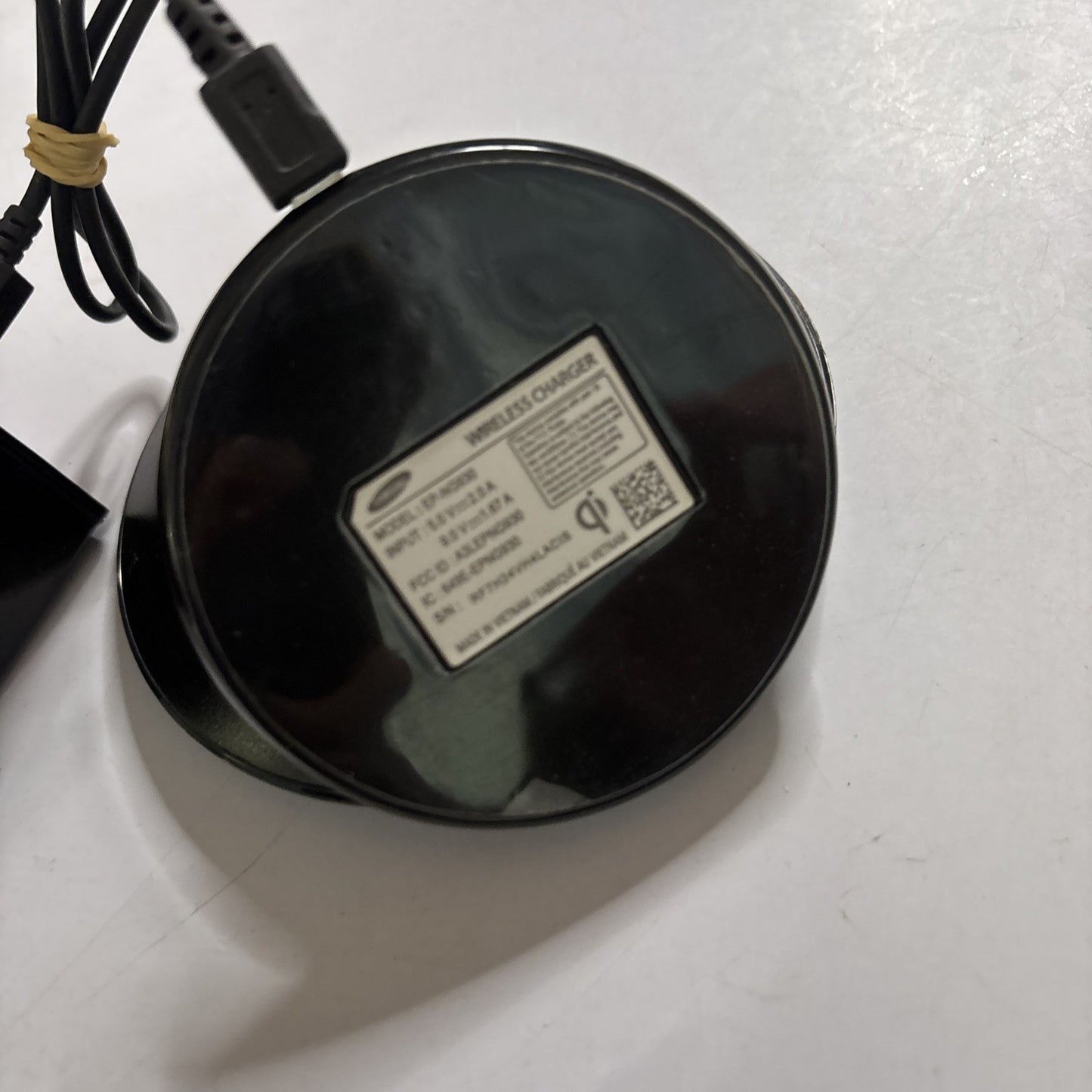 Genuine Samsung Fast Wireless Charger EP-NG930 USB Charger Adapter
