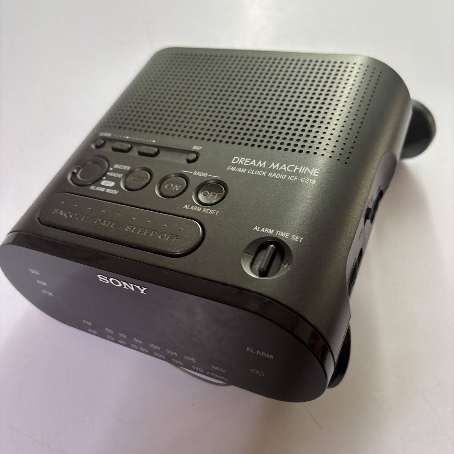 Sony Dream Machine Alarm Clock Radio AM/FM ICF-C218
