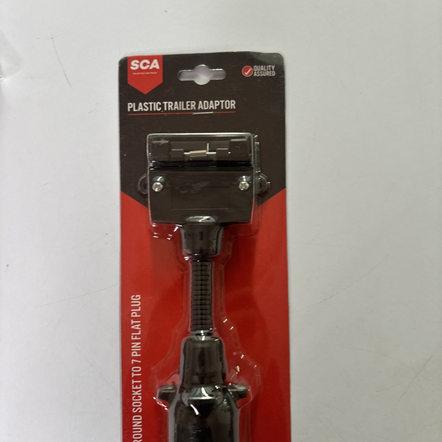 SCA Plastic Trailer Adaptor - 7 Pin Large Round Socket To 7 Pin Flat Plug