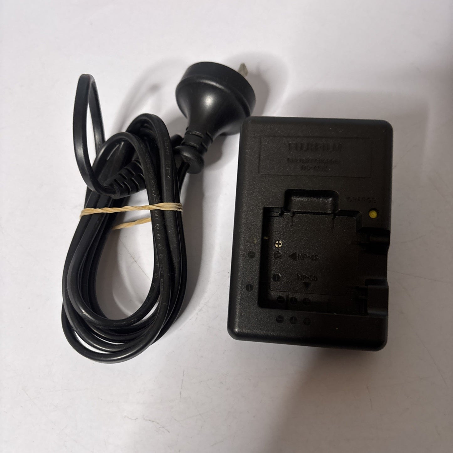 Genuine FUJIFILM BC-45W Battery Charger for NP-45, NP-50