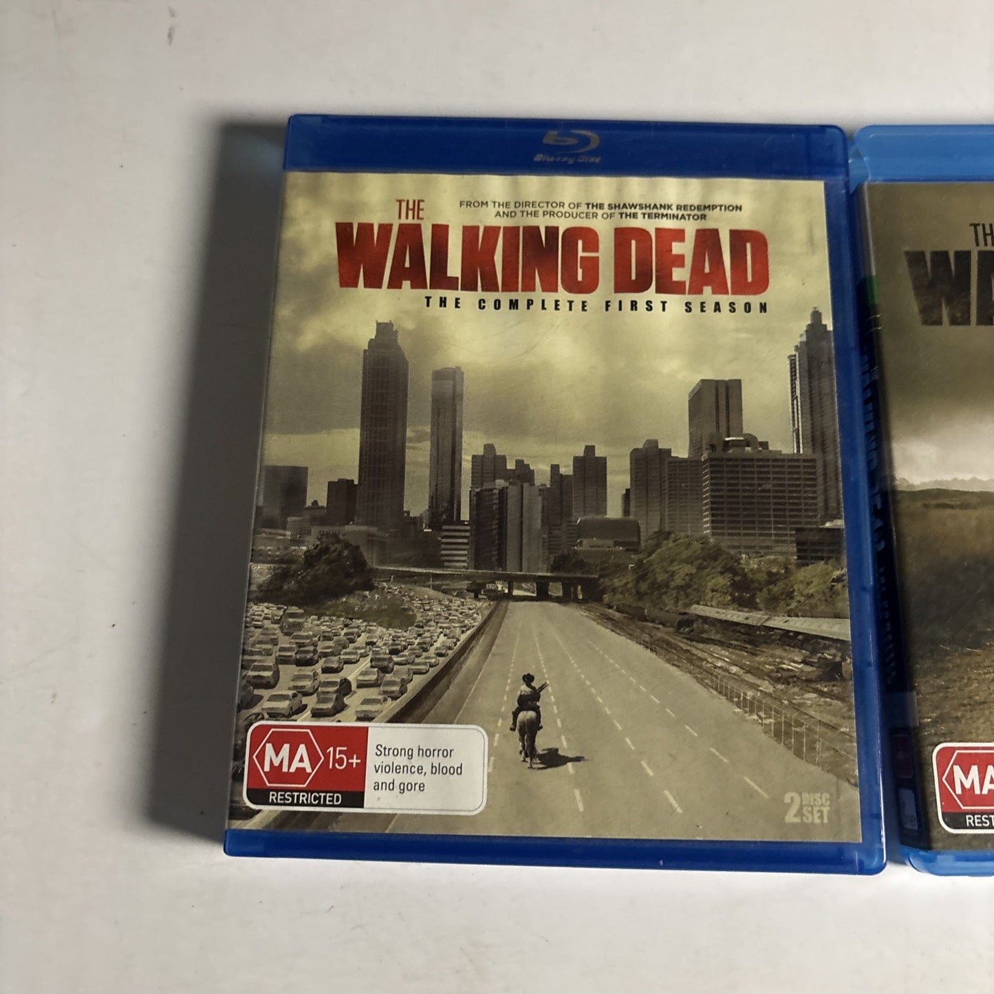 The Walking Dead : Season 1 &2 (Blu-ray, 2010, 4-Disc) Region B
