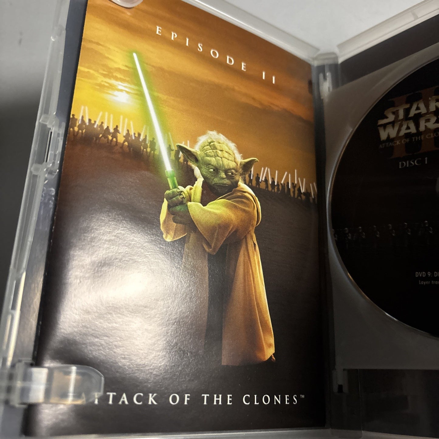 Star Wars - Episode II - Attack Of The Clones  (DVD, 2001) Region 4