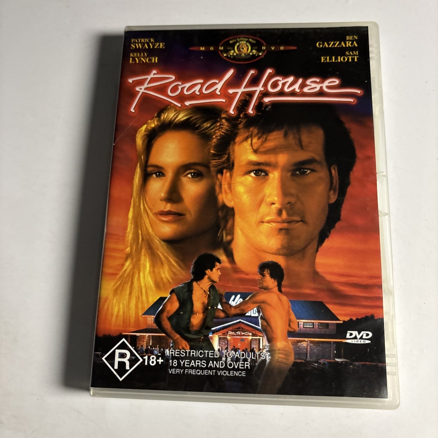 Road House (DVD, 1989) Patrick Swayze, Kelly Lynch, Sam Elliott Region 4