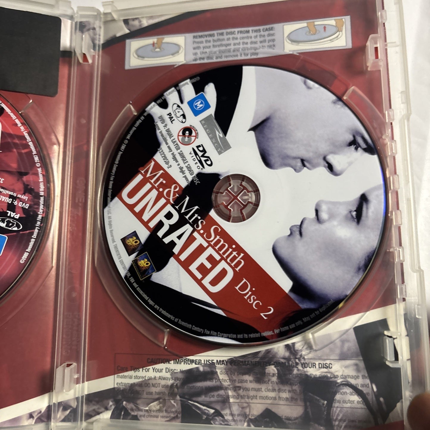 Mr & Mrs Smith - Unrated (DVD, 2005, 2-Disc) Brad Pitt, Angelina Jolie Region 4