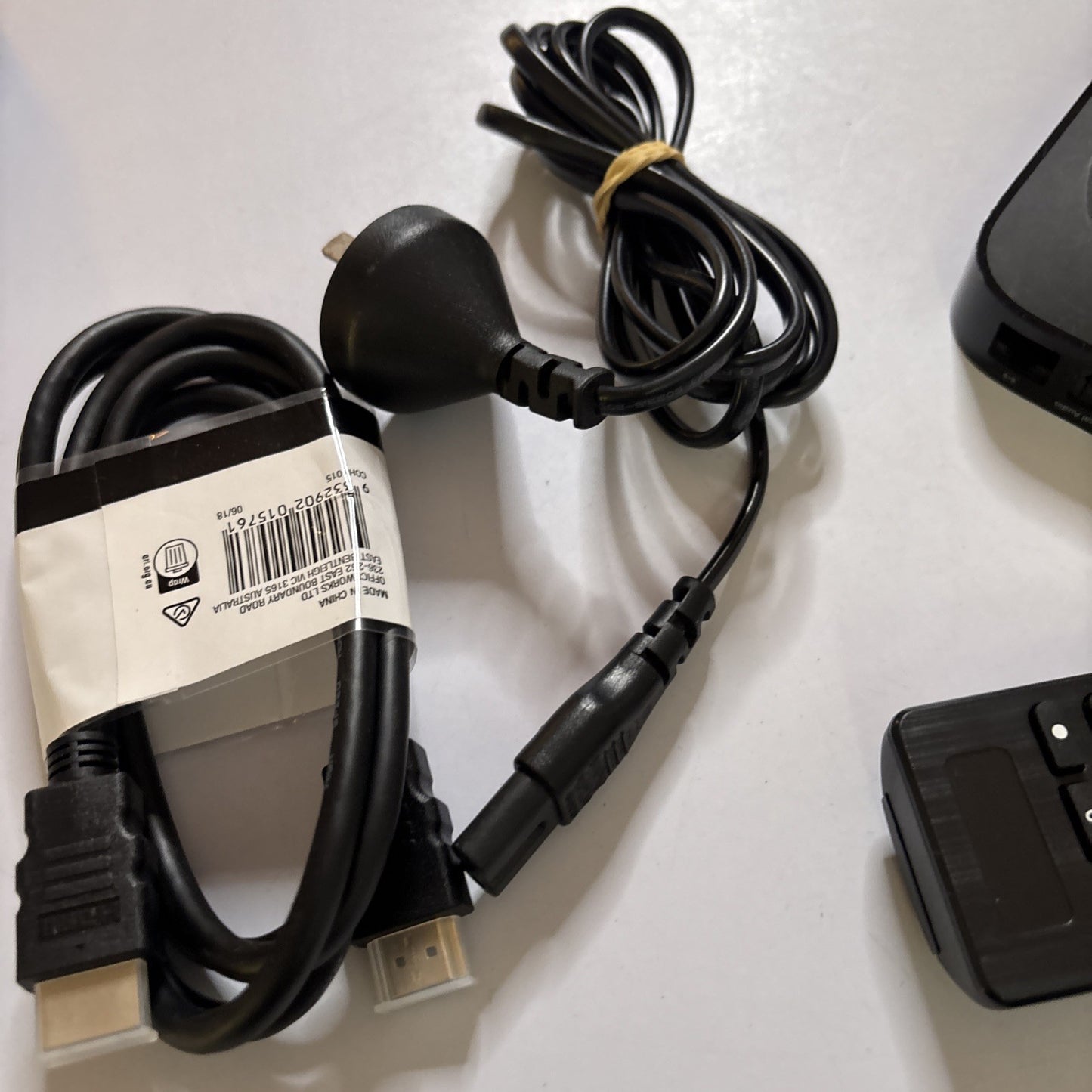 Apple TV (2nd Generation) Media Streamer - Black (A1378)