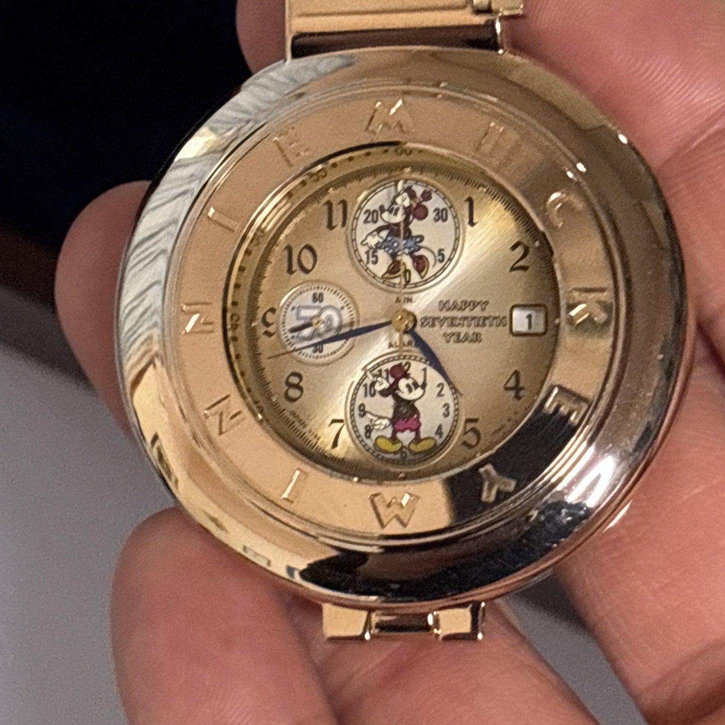 Seiko Disney Character Watch 8th Edition Mickey & Minnie Happy 70th Year 1998