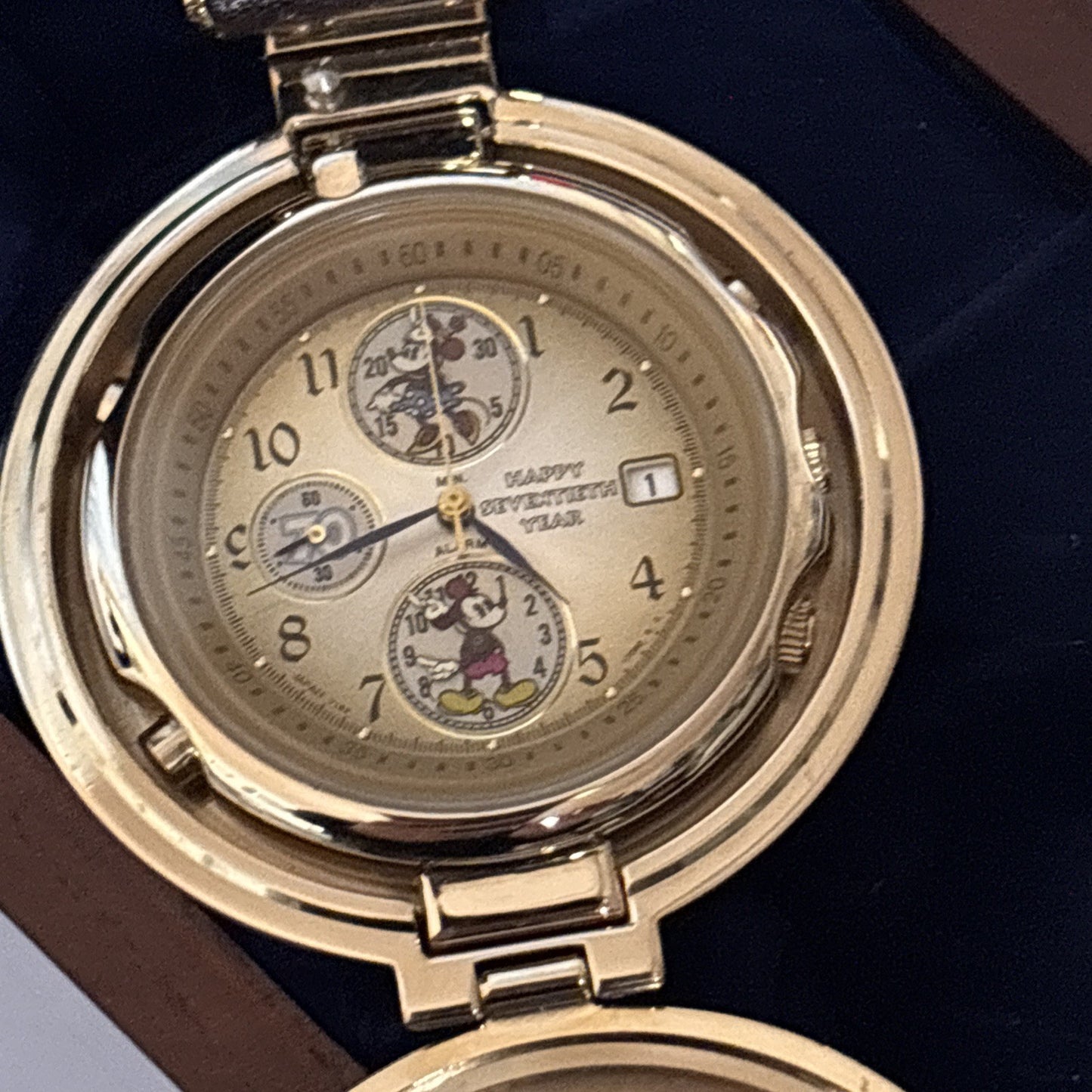 Seiko Disney Character Watch 8th Edition Mickey & Minnie Happy 70th Year 1998