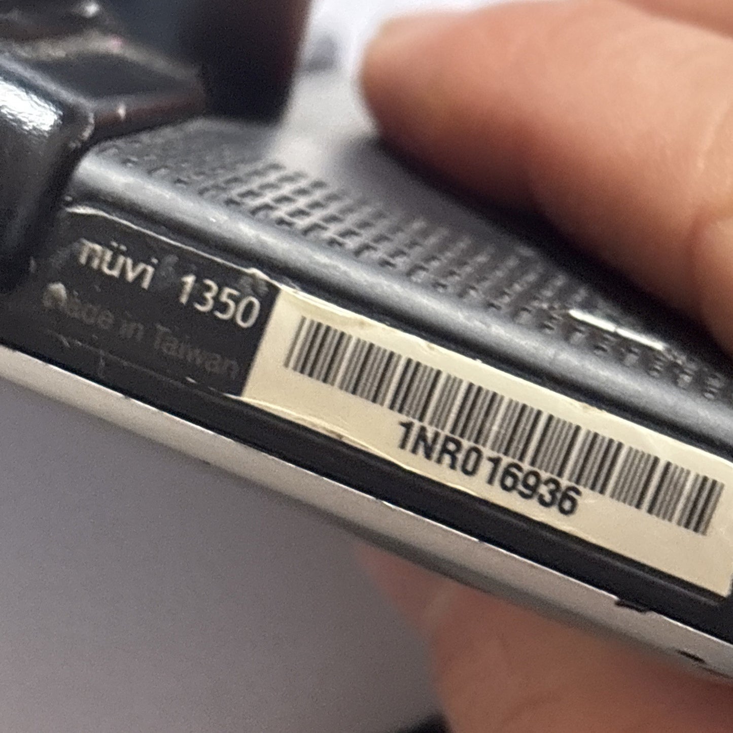 3x Garmin NUVI 1350 & 255w GPS *Turns On - Battery Untested*