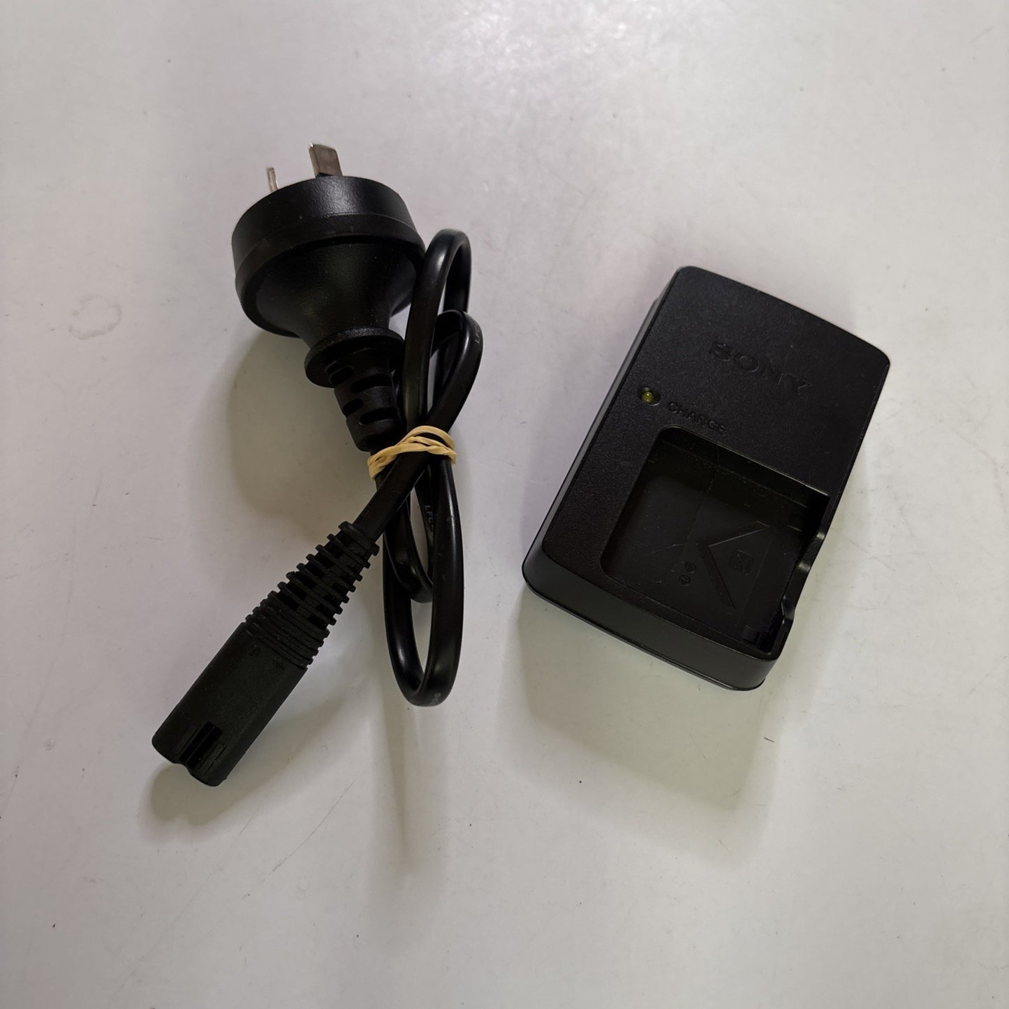 Genuine Sony BC-CSN Camera Charger BC-CSN NP-BNI BC-CSNB BC-TRN MP-BN