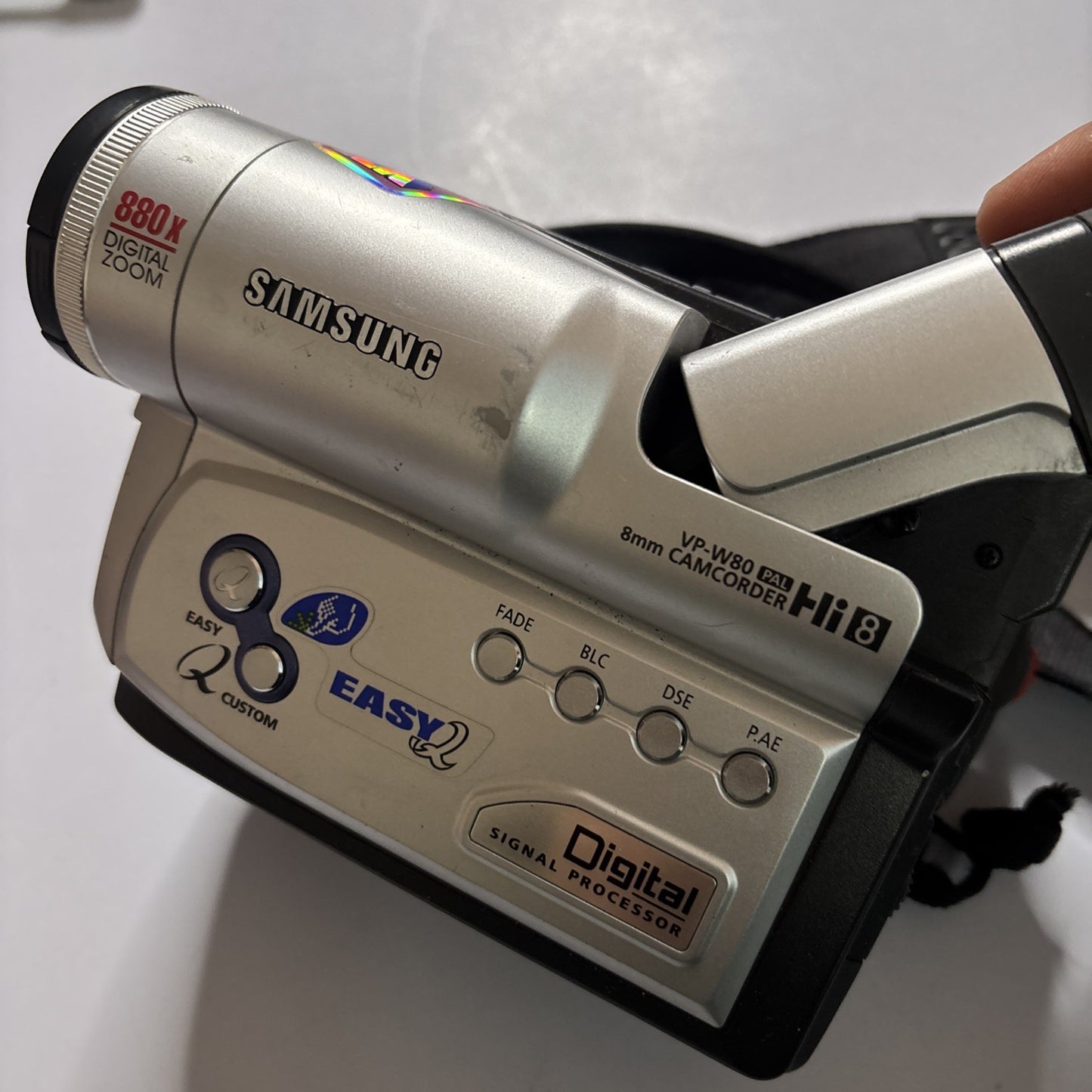 Samsung VP-W80 8mm Camcorder Hi8 *For Parts or Repair - Untested* PAL