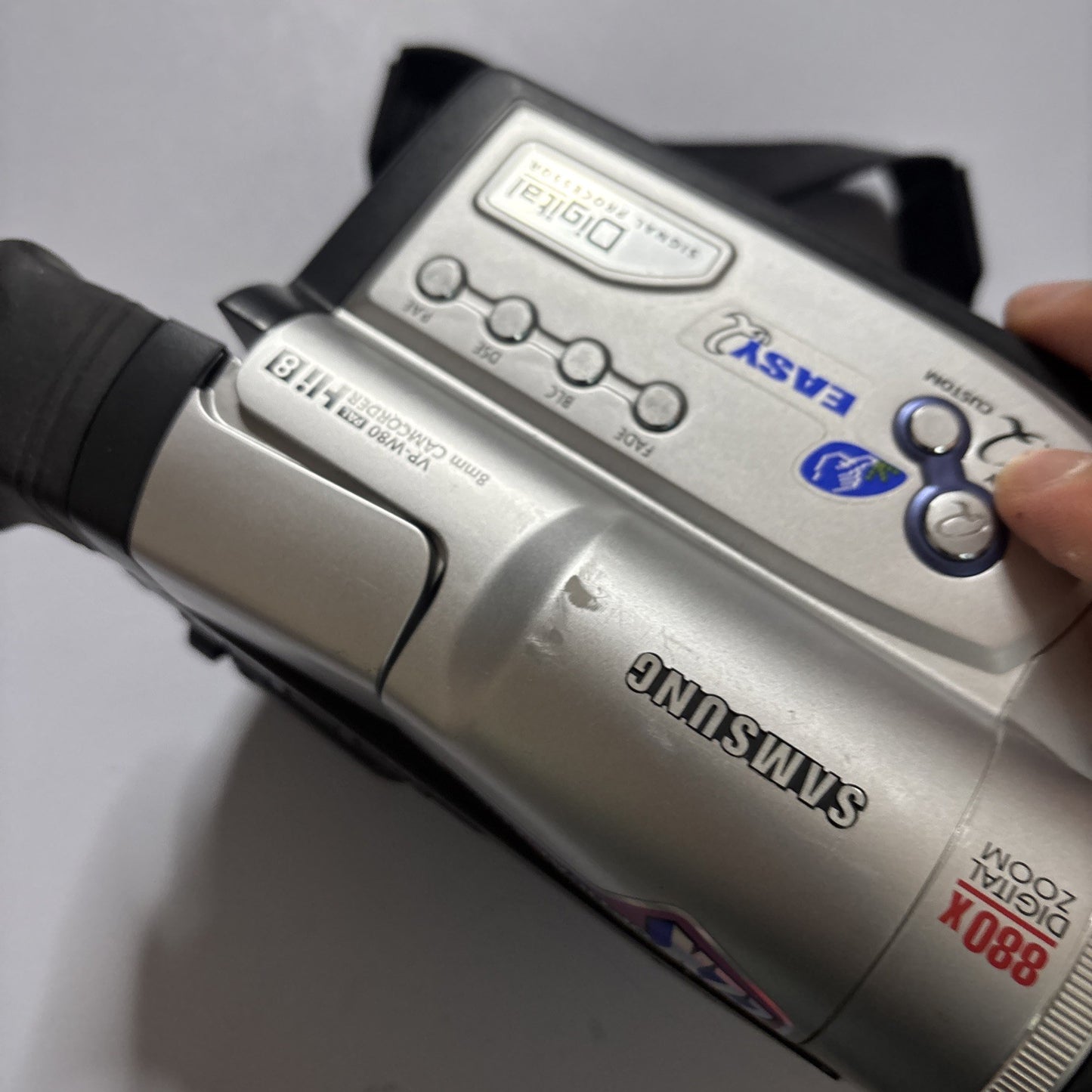 Samsung VP-W80 8mm Camcorder Hi8 *For Parts or Repair - Untested* PAL