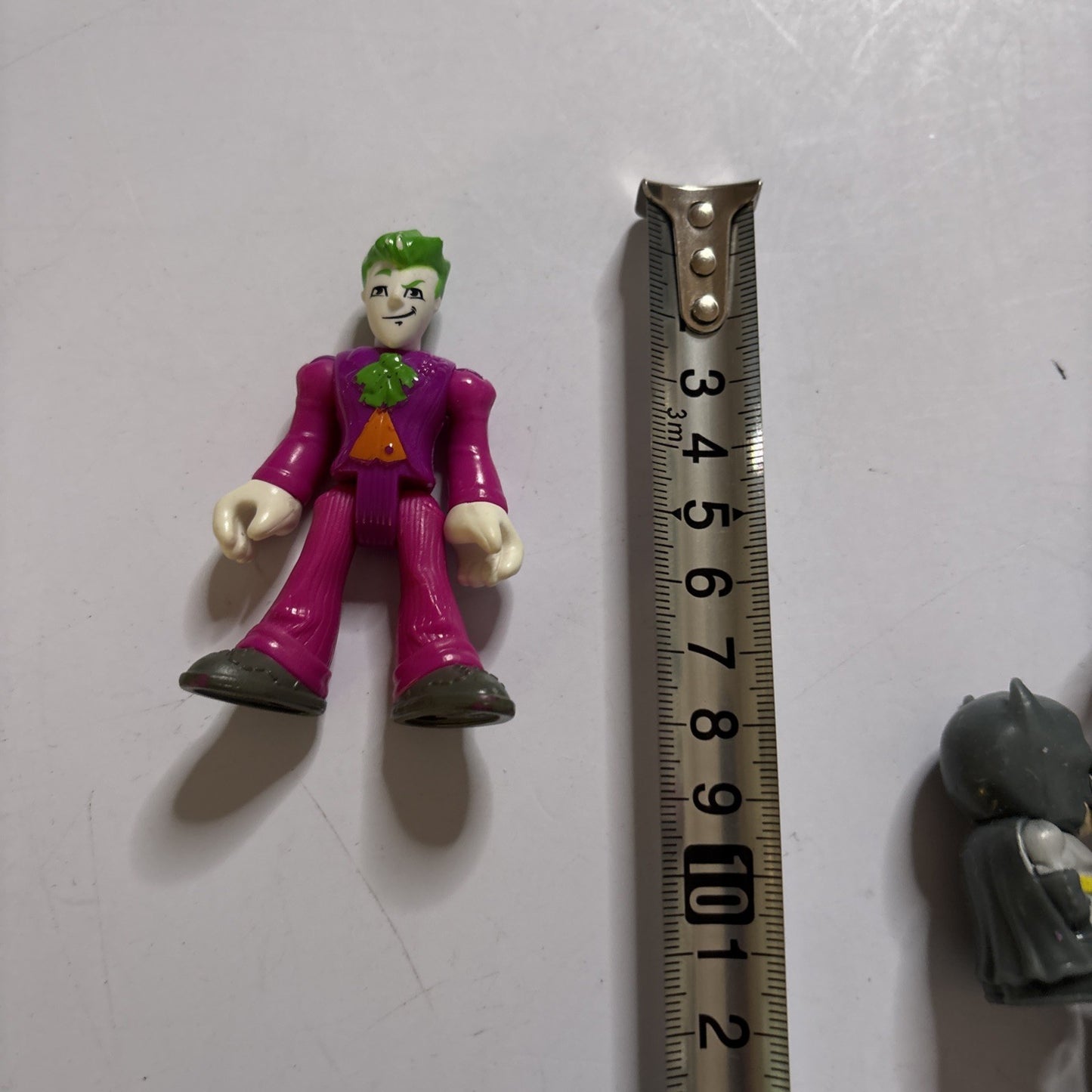 DC Comics 13x Figures & 2x Vehicles Batman Wonder Woman, Joker, Robin