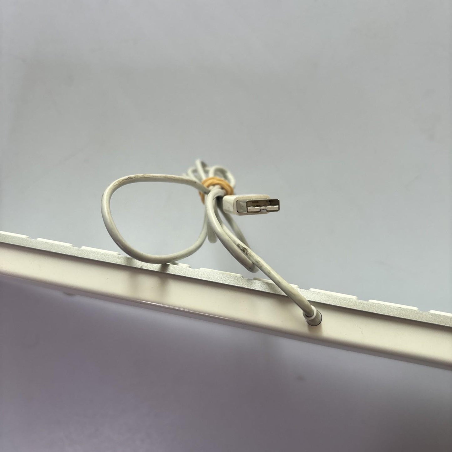 Genuine Apple Aluminum Slim Keyboard Numeric Keypad With Dual USB Port  A1243