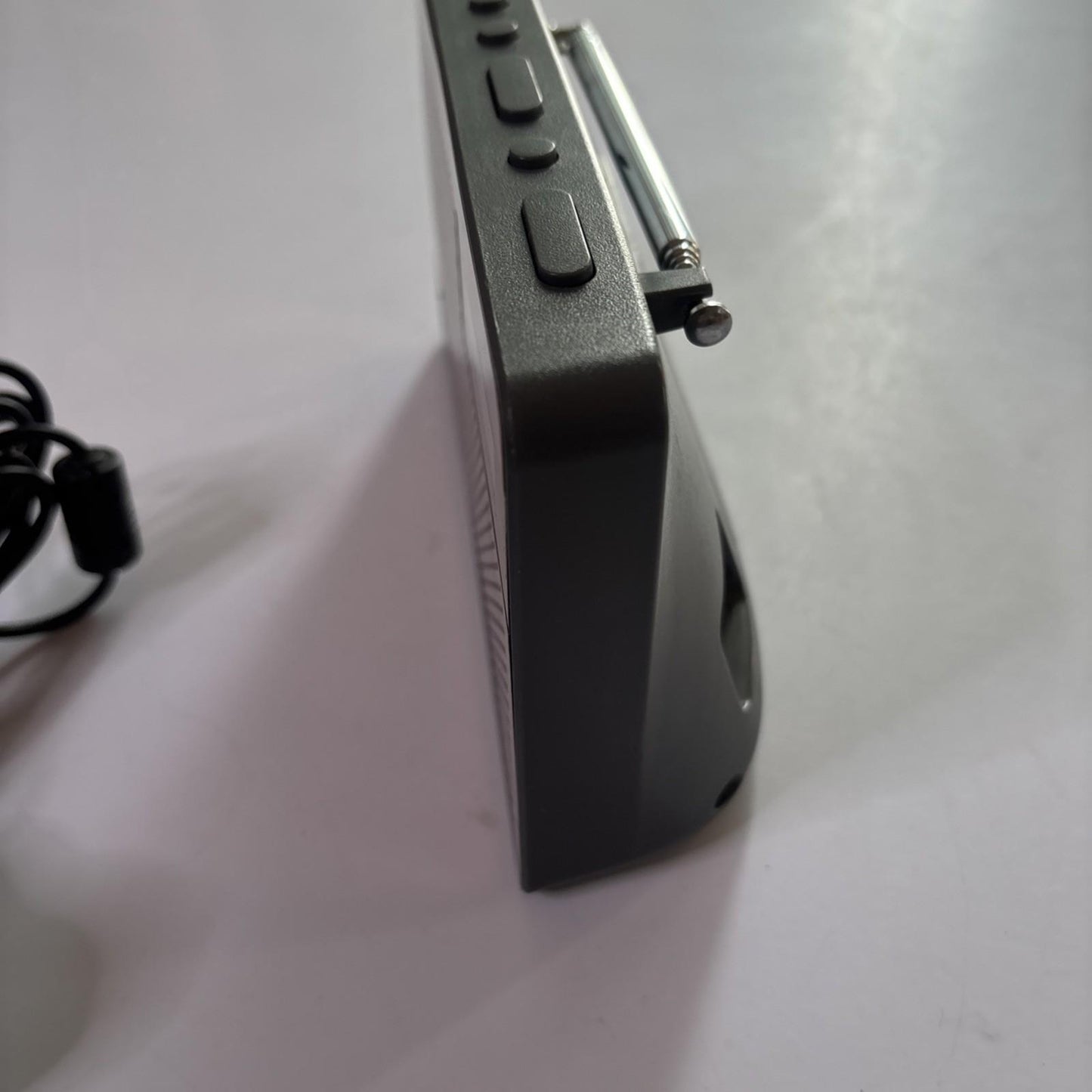 Bush DAB+ Portable Digital Radio FM With Power Supply BR25COP