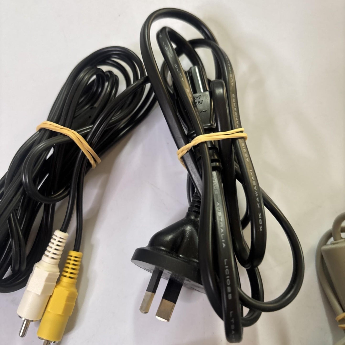 Genuine Olympus F-2AC Charger And USB Charging Cable & AV