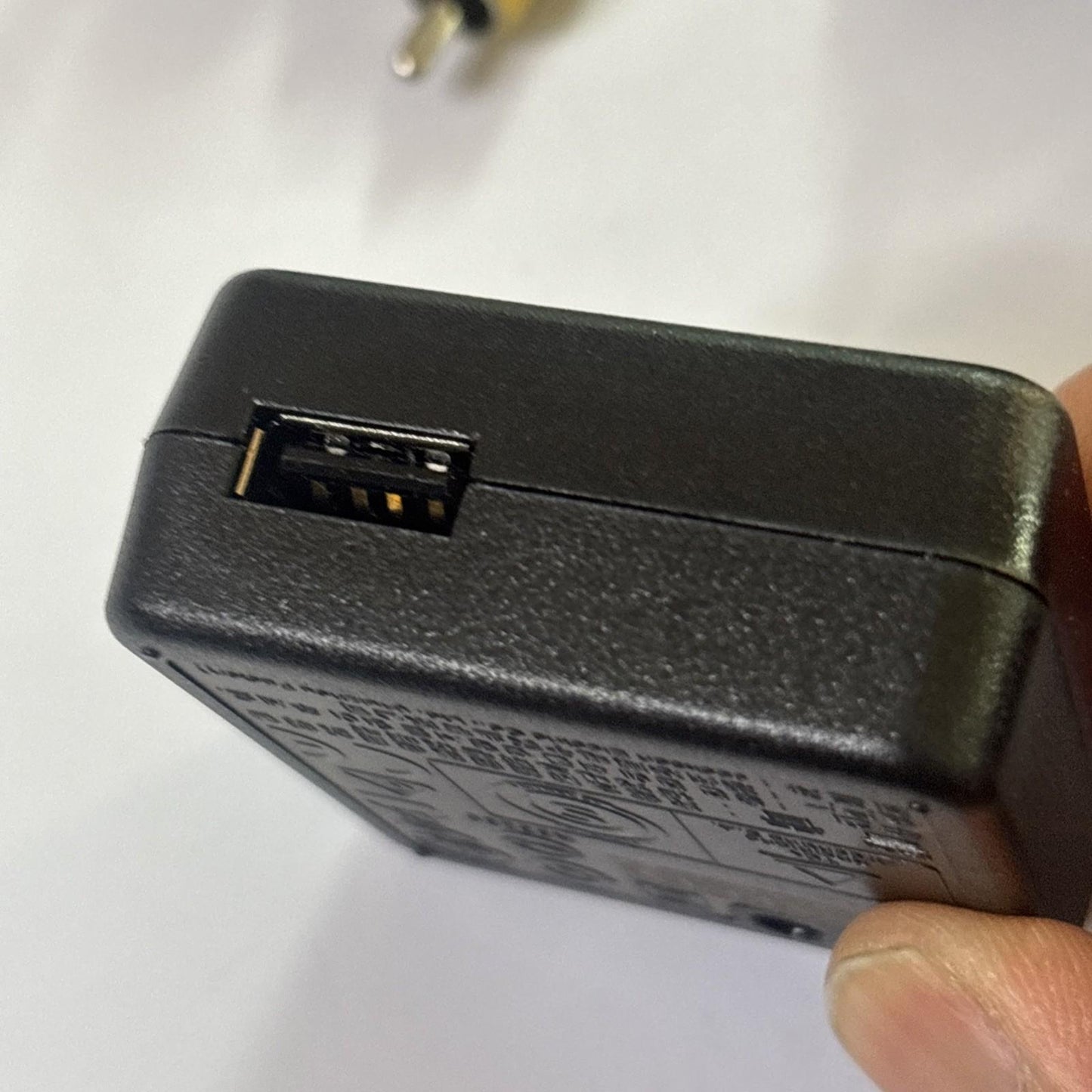 Genuine Olympus F-2AC Charger And USB Charging Cable & AV