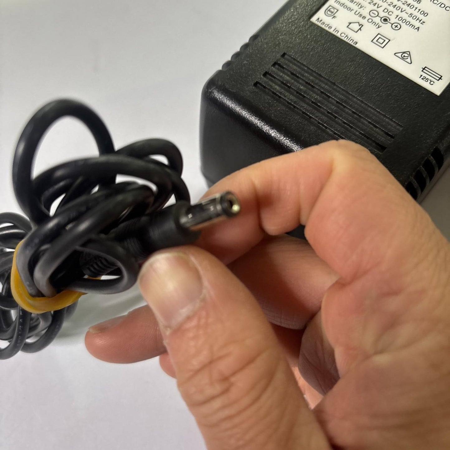 Genuine Sunbeam ILD57V-2401100 AC Adapter 24V 1A Power Supply