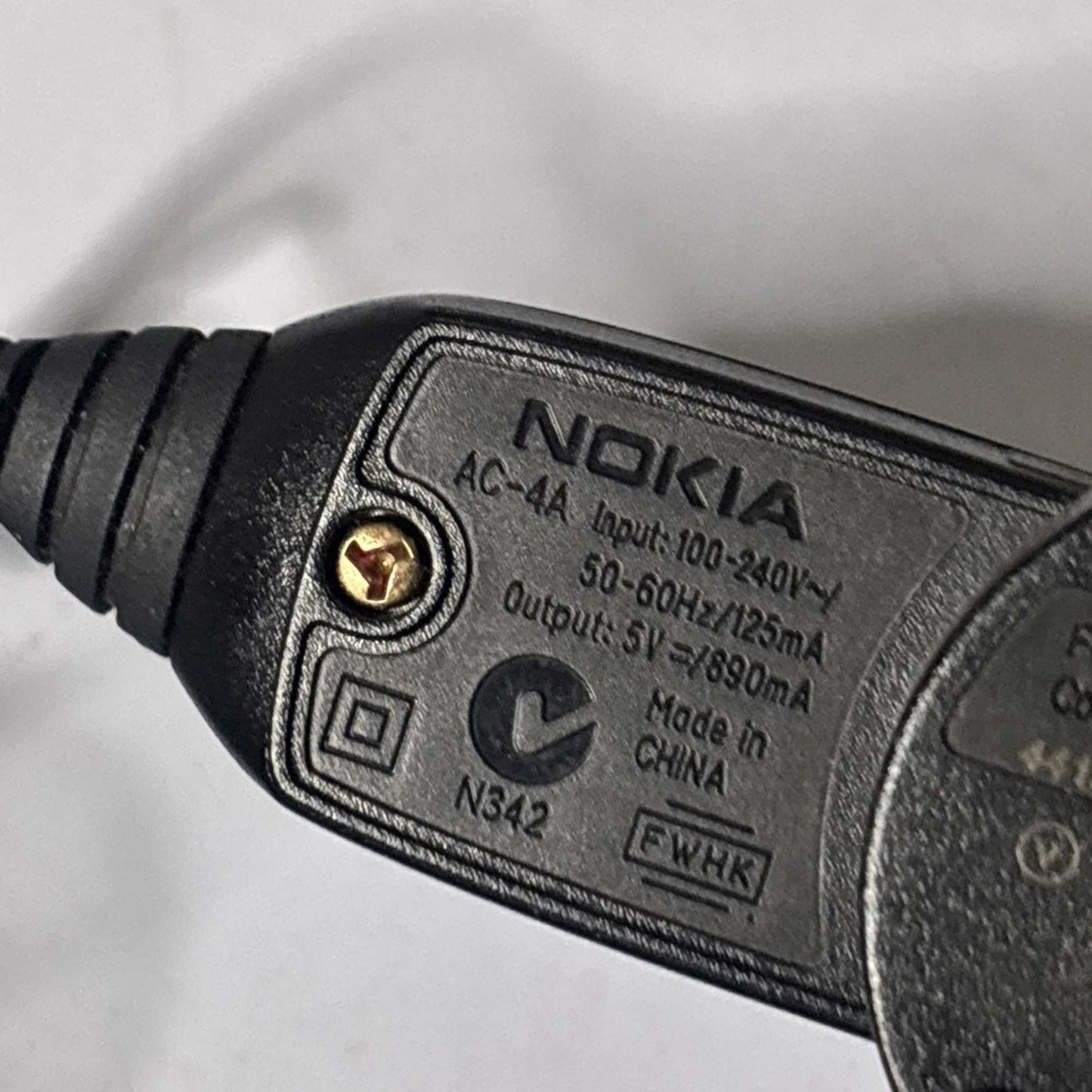 Genuine Nokia AC-4A 5V 890mA AC Adapter Mobile Charger Power Supply