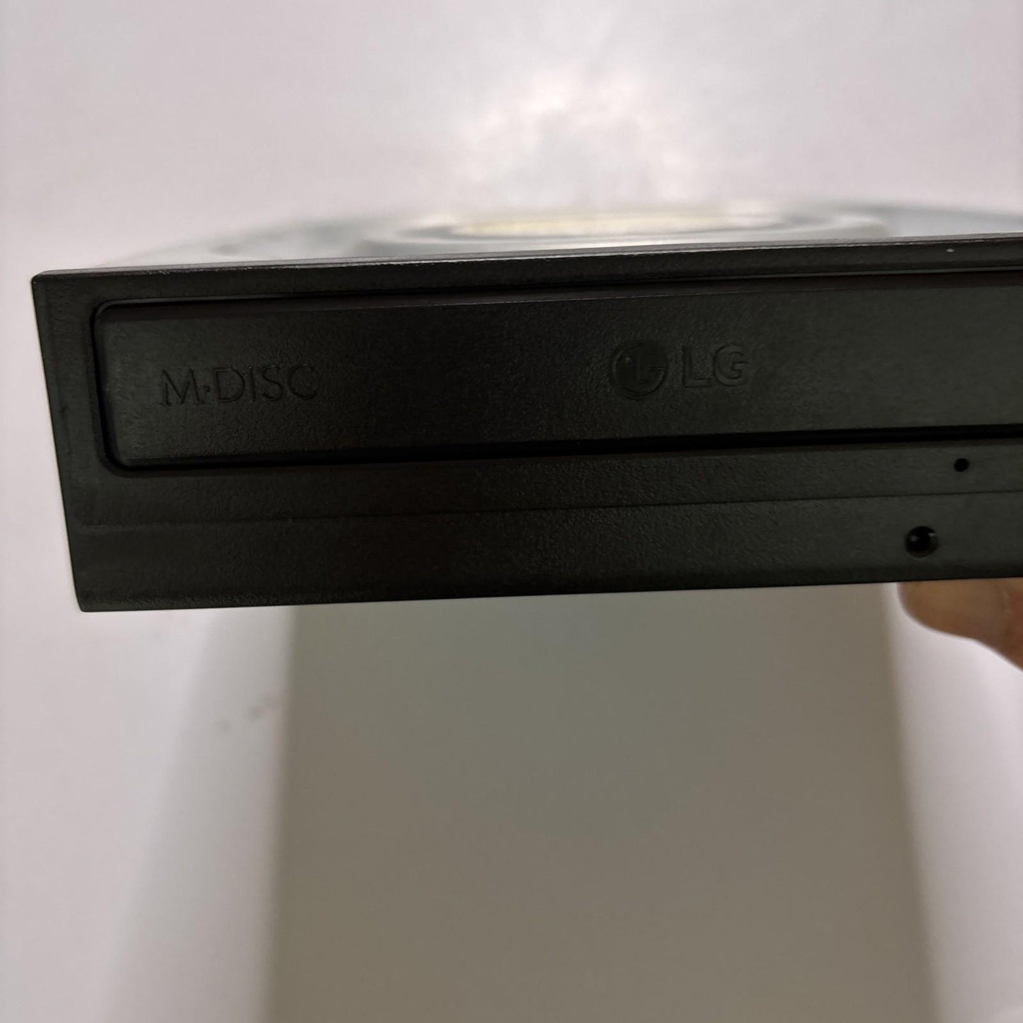 LG SATA 24x Internal DVD-RW Drive GH24NSD1