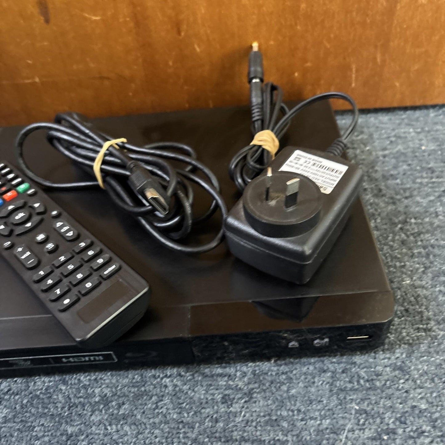 LG Blu-ray Disc & DVD Player Black BP240 Region B & 4