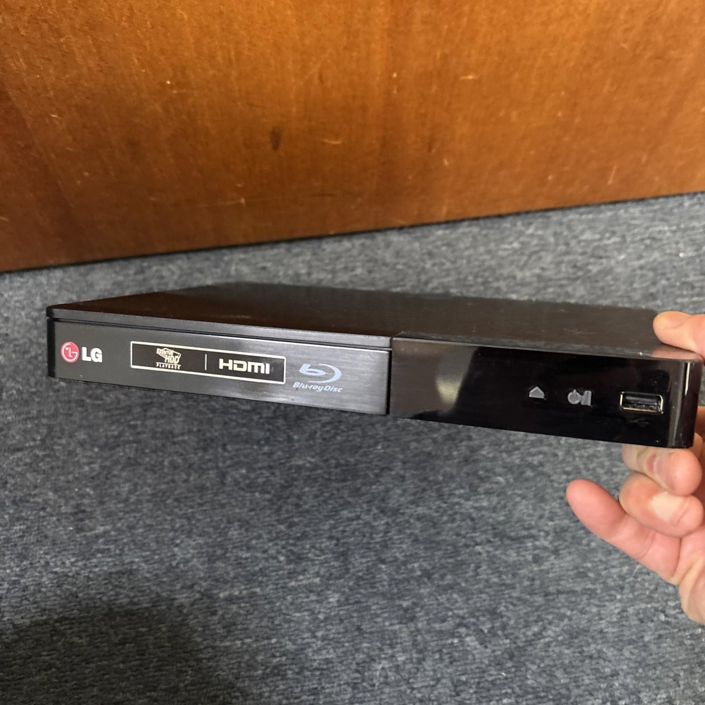 LG Blu-ray Disc & DVD Player Black BP240 Region B & 4