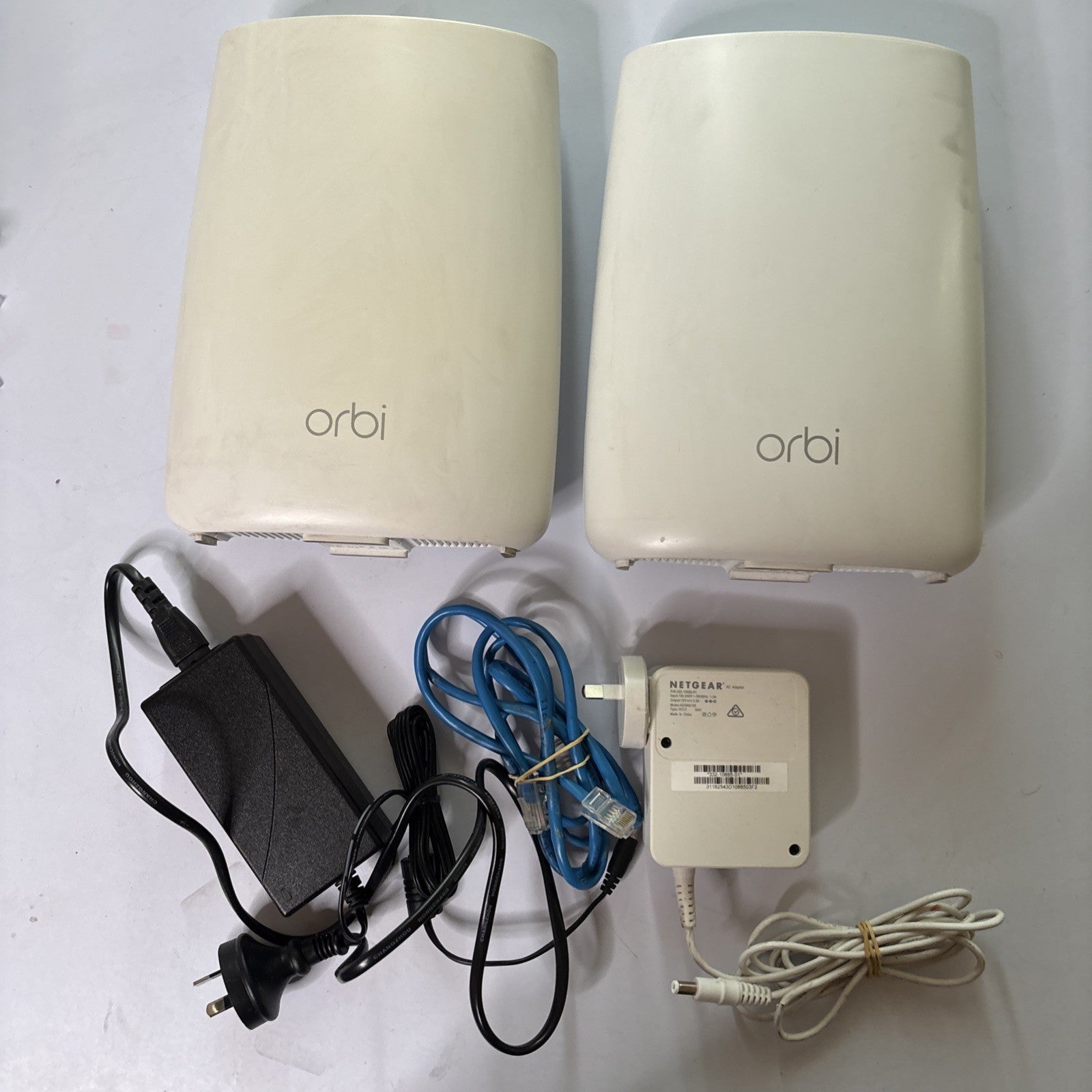 Netgear Orbi Wireless Router RBR50 – Retro Unit