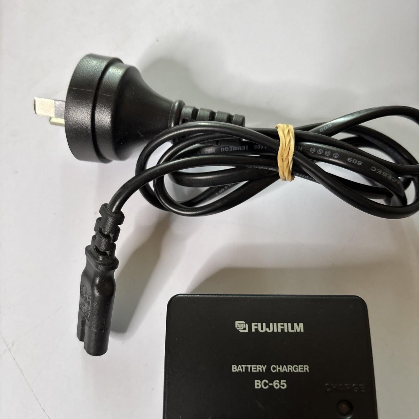 Genuine Fujifilm BC-65 Battery Charger for Finepix NP-95 BC-65N