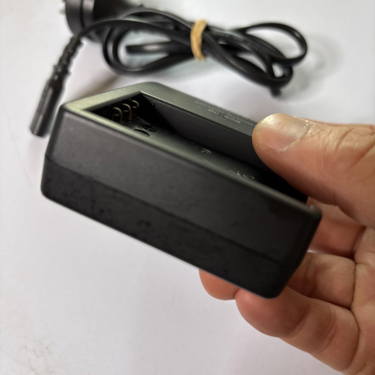 Genuine Fujifilm BC-65S Battery Charger