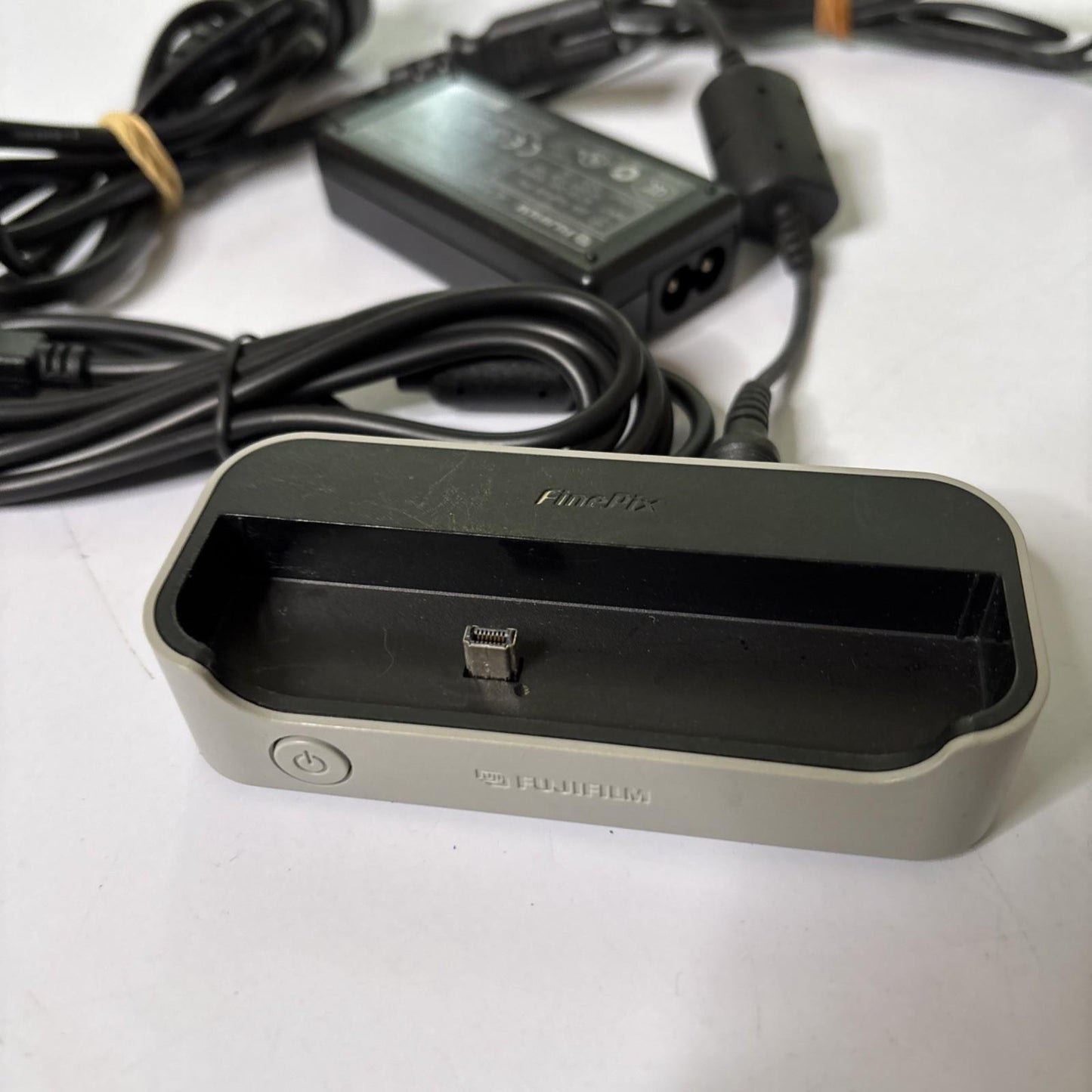 Genuine Fujifilm Finepix PictureCradle CP-FXZ for Digital Camera