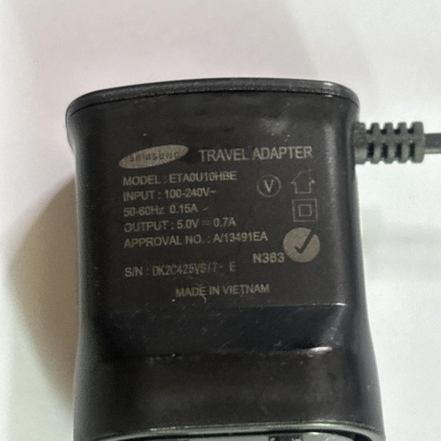 Genuine Samsung Travel Adapter Micro USB ETA0U10HBE 5V 0.7A