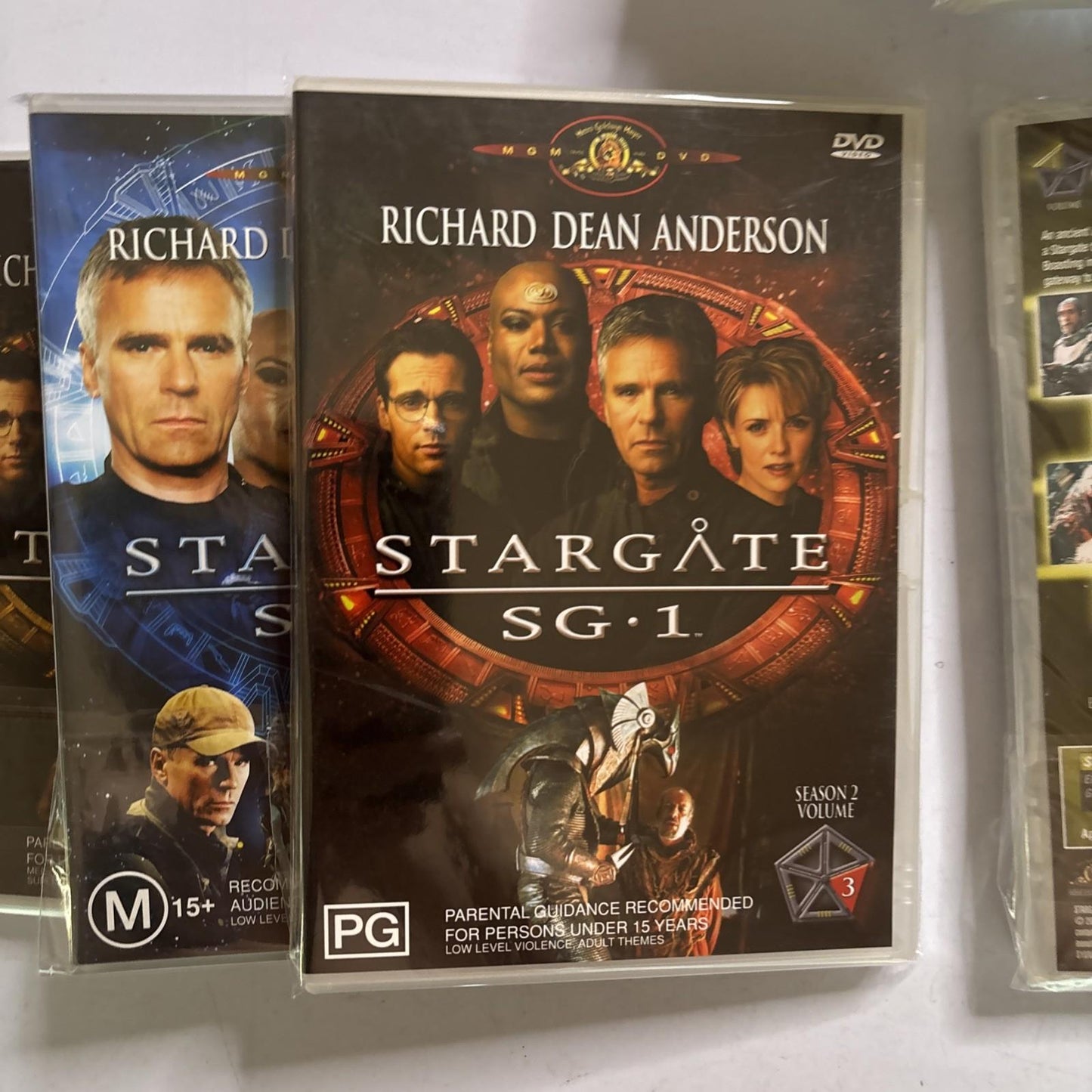 Stargate SG 1 - Various Episodes (DVD, 14-Disc) Region 4