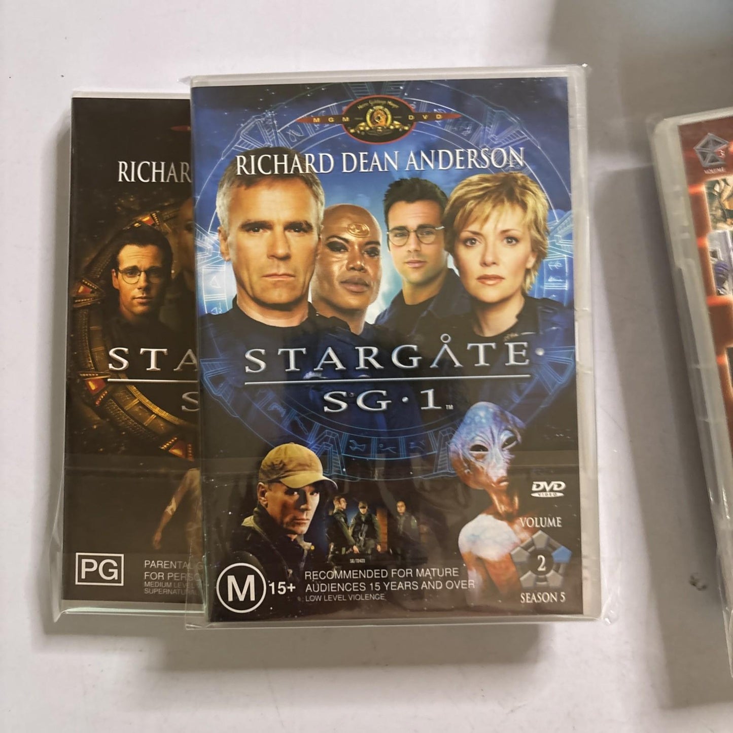 Stargate SG 1 - Various Episodes (DVD, 14-Disc) Region 4