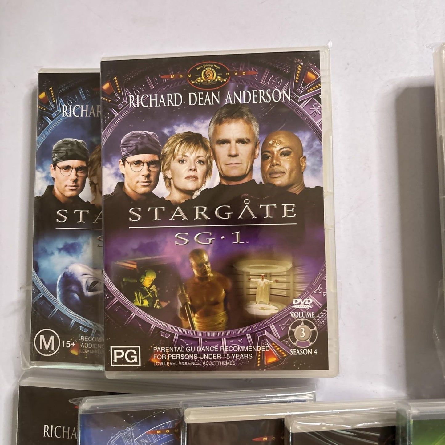 Stargate SG 1 - Various Episodes (DVD, 14-Disc) Region 4