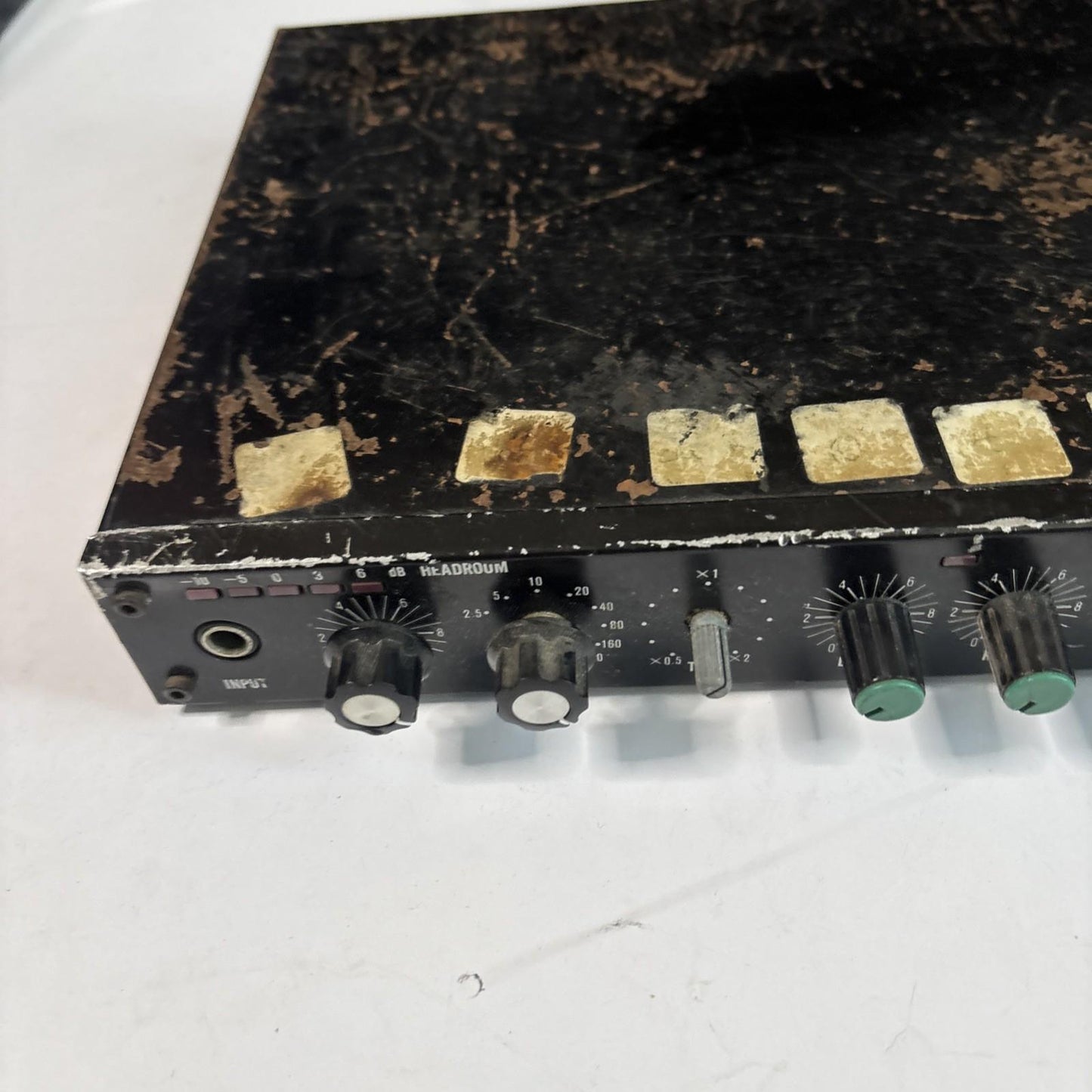 Washburn WD-700 Mixer Digital Delay *Not Working - For Parts Or Repair*
