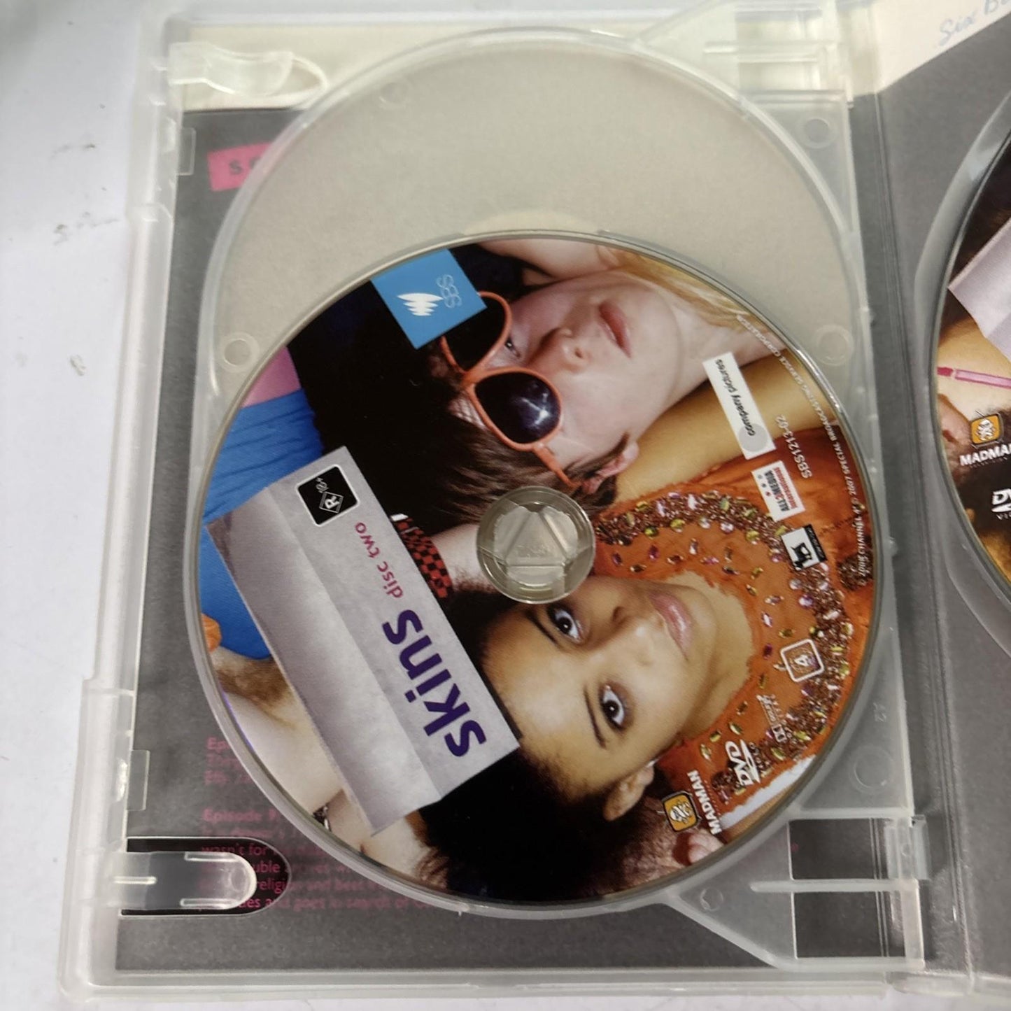 Skins : Series 1 (DVD, 2007) Region 4
