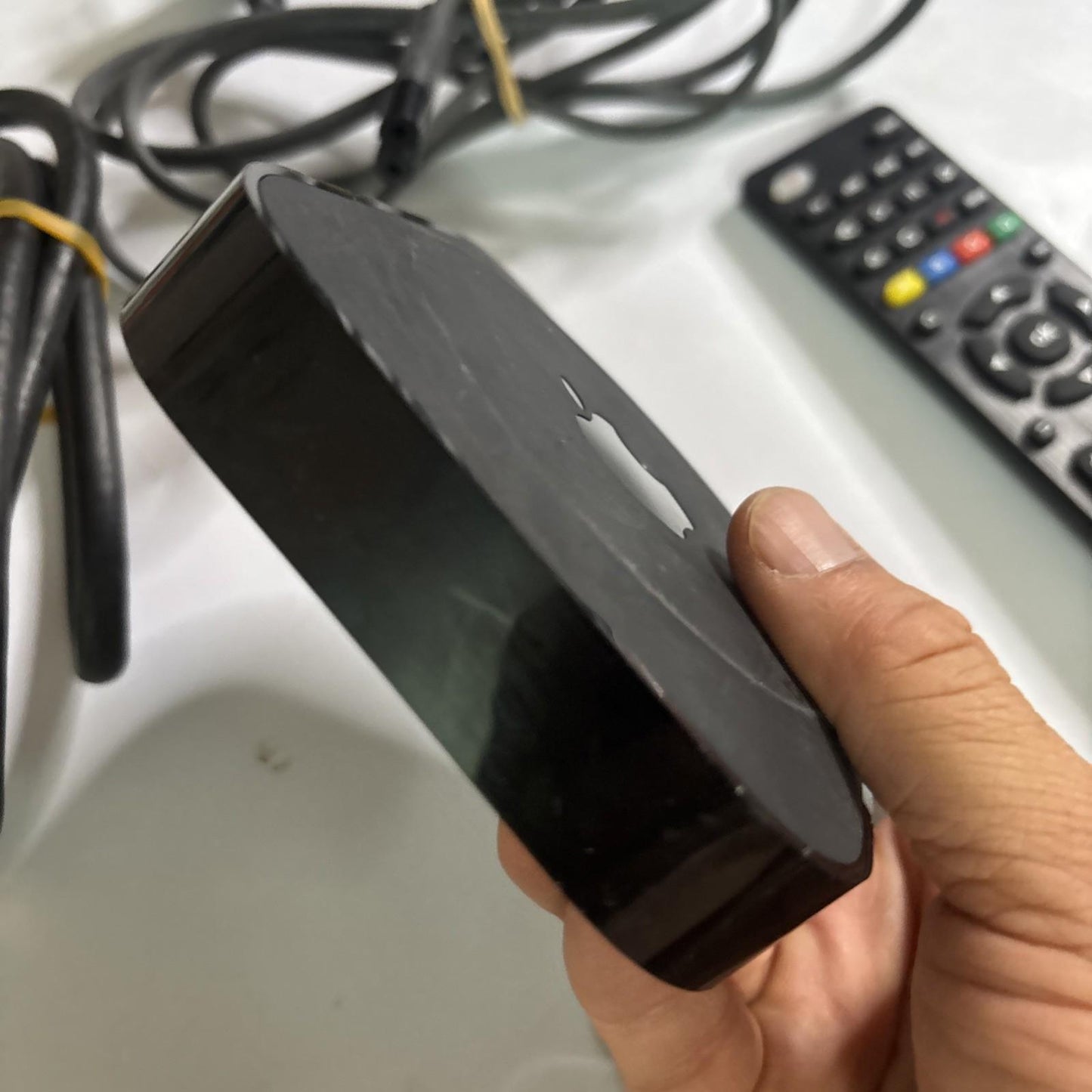 Apple TV (3rd Generation) HD Media Streamer -  A1469