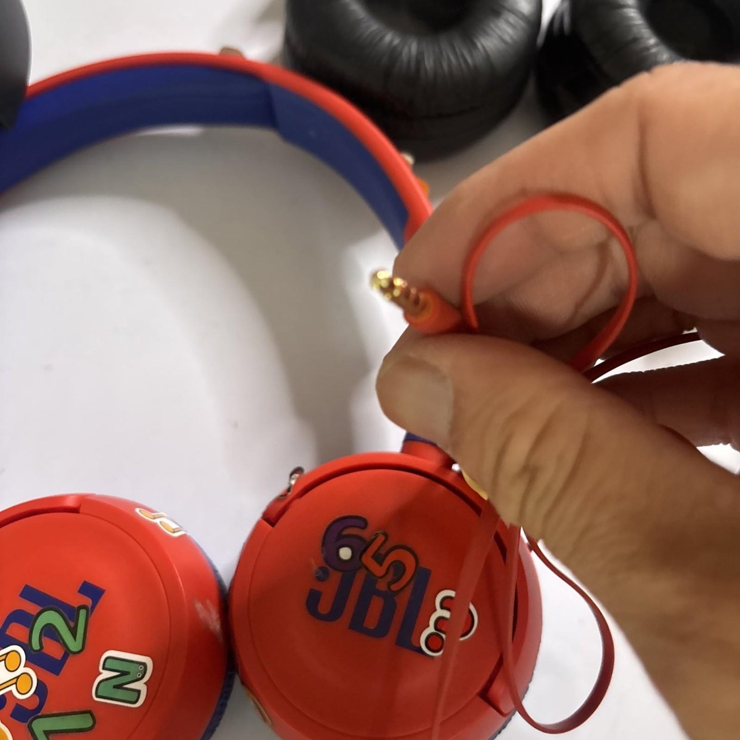2x JBL Tune 510BT Wireless Headphones & JBL Jr310 Wired Headphone
