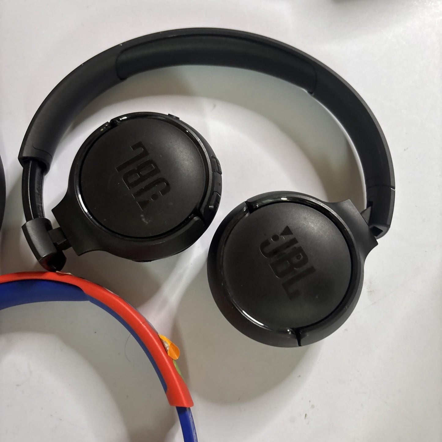 2x JBL Tune 510BT Wireless Headphones & JBL Jr310 Wired Headphone