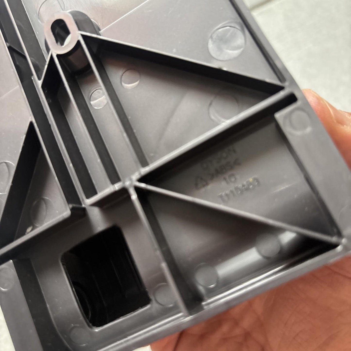 Genuine Dyson Charging Dock Station T110489 for Stick Vacuum Cleaner Wall Mount
