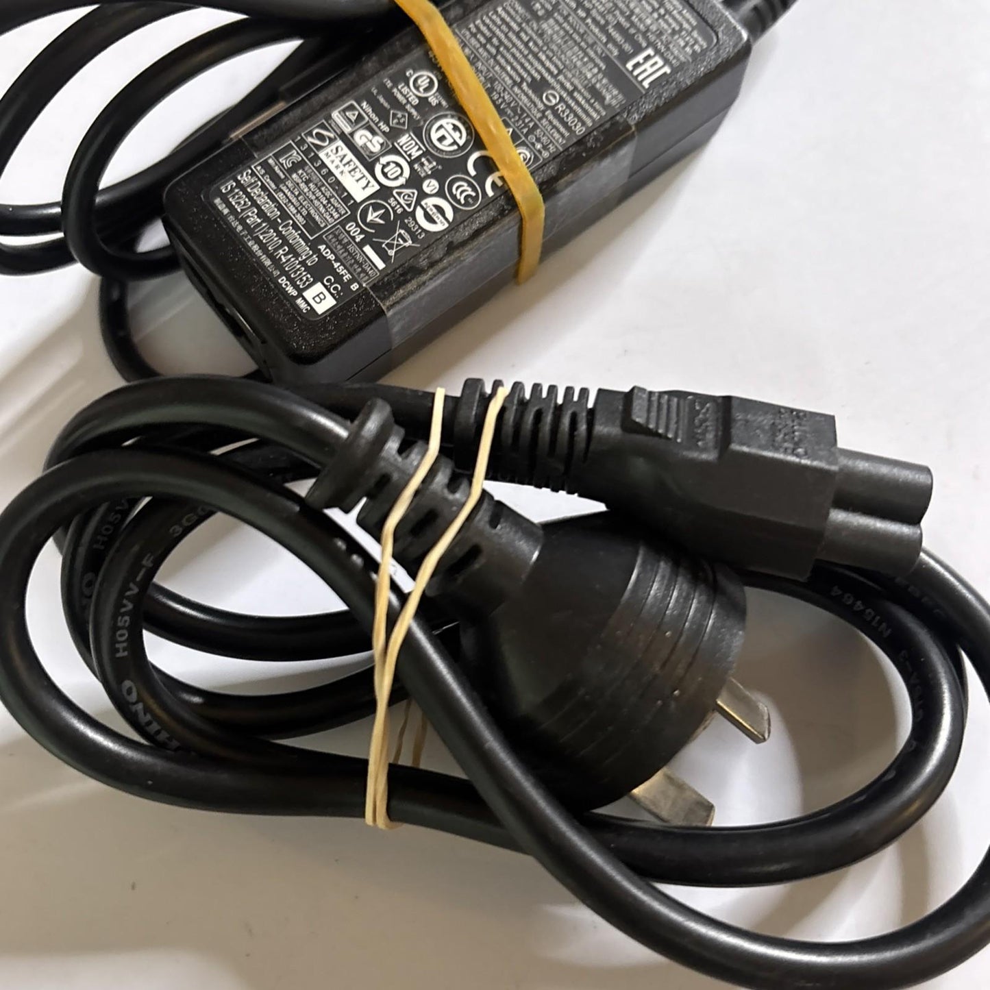 Genuine HP HSTNN-DA40 AC Adapter 19.5V 2.31A for HP ProBook 11 EE G2 640 G4