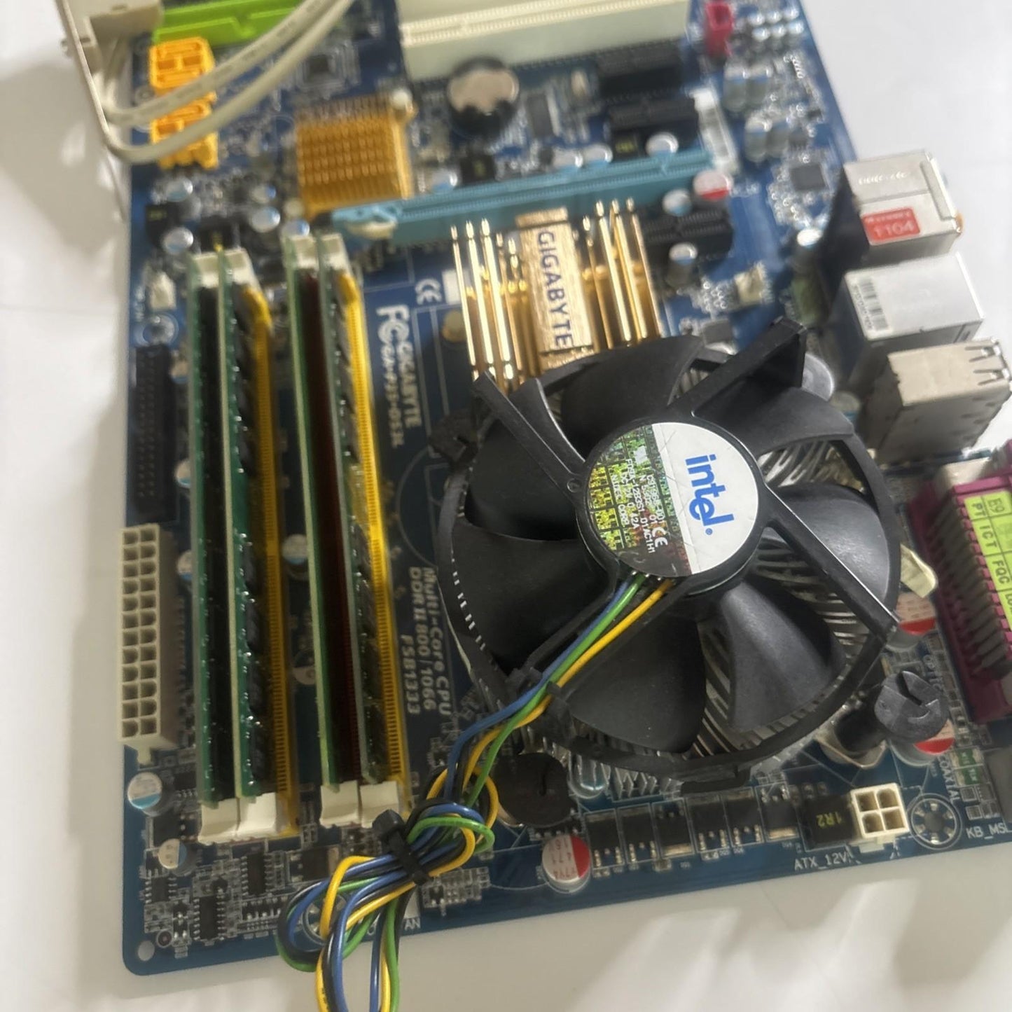 Gigabyte GA-P35-DS3L Motherboard CPU Intel Core 2 Duo 2.66Ghz 4gb RAM *Untested*