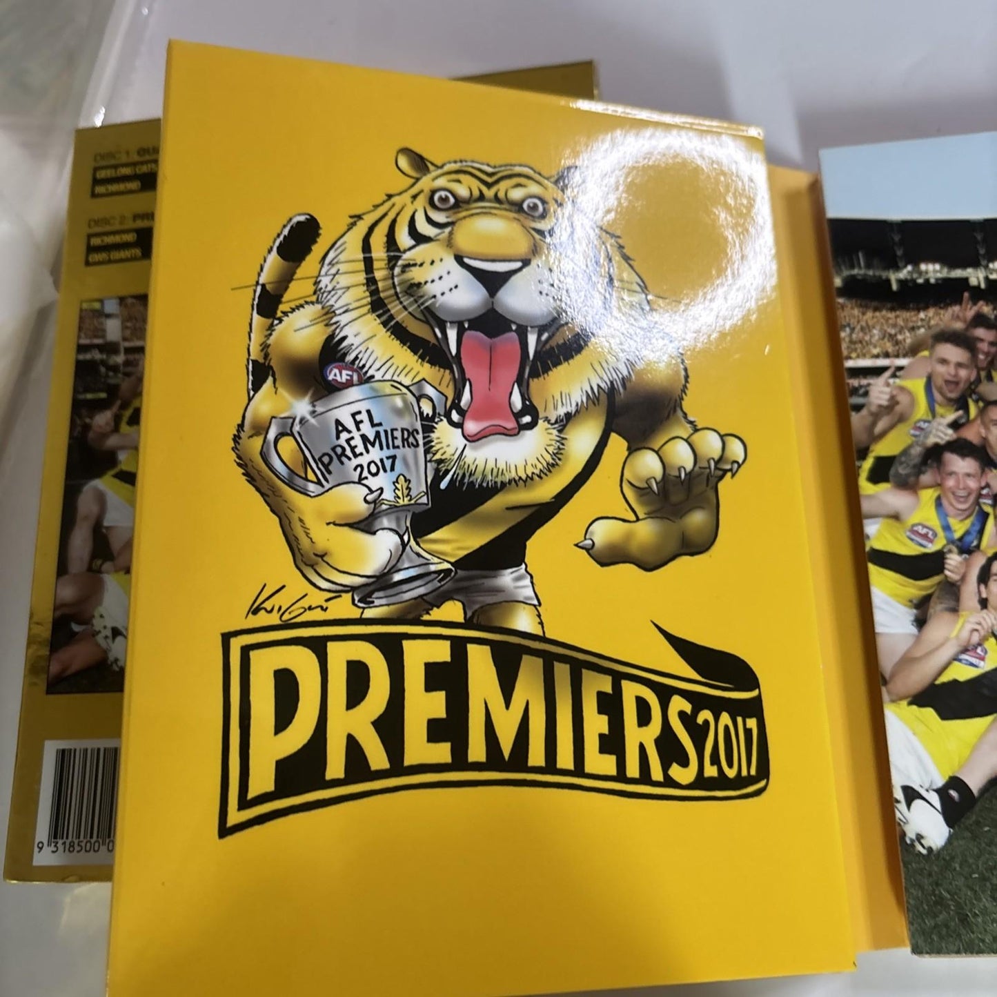 AFL - 2017 Premiers Victory Pack (DVD, 2017) Region 4