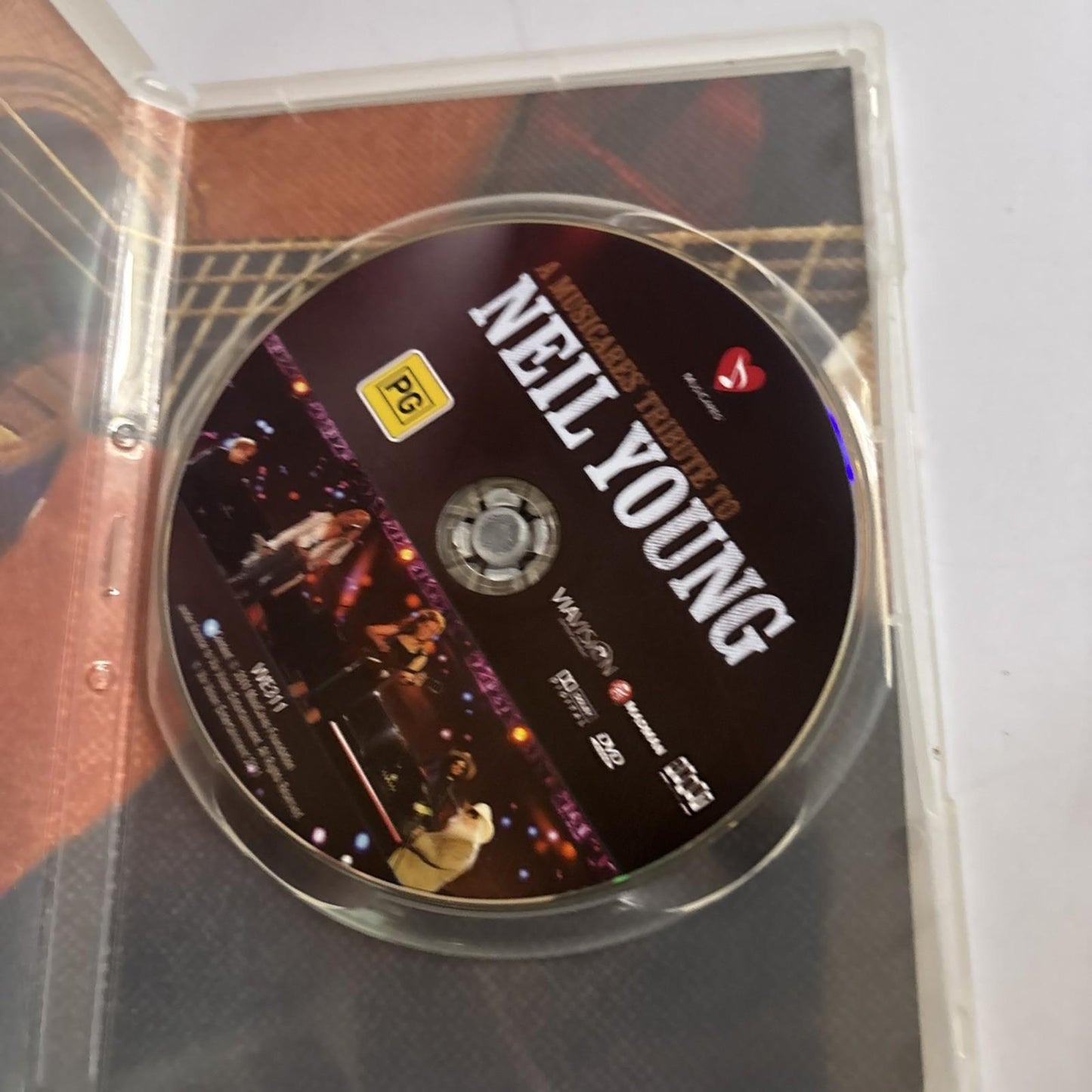 A Musicares' Tribute to Neil Young (DVD, 2010) Wilco, Elvis Costello Region 4