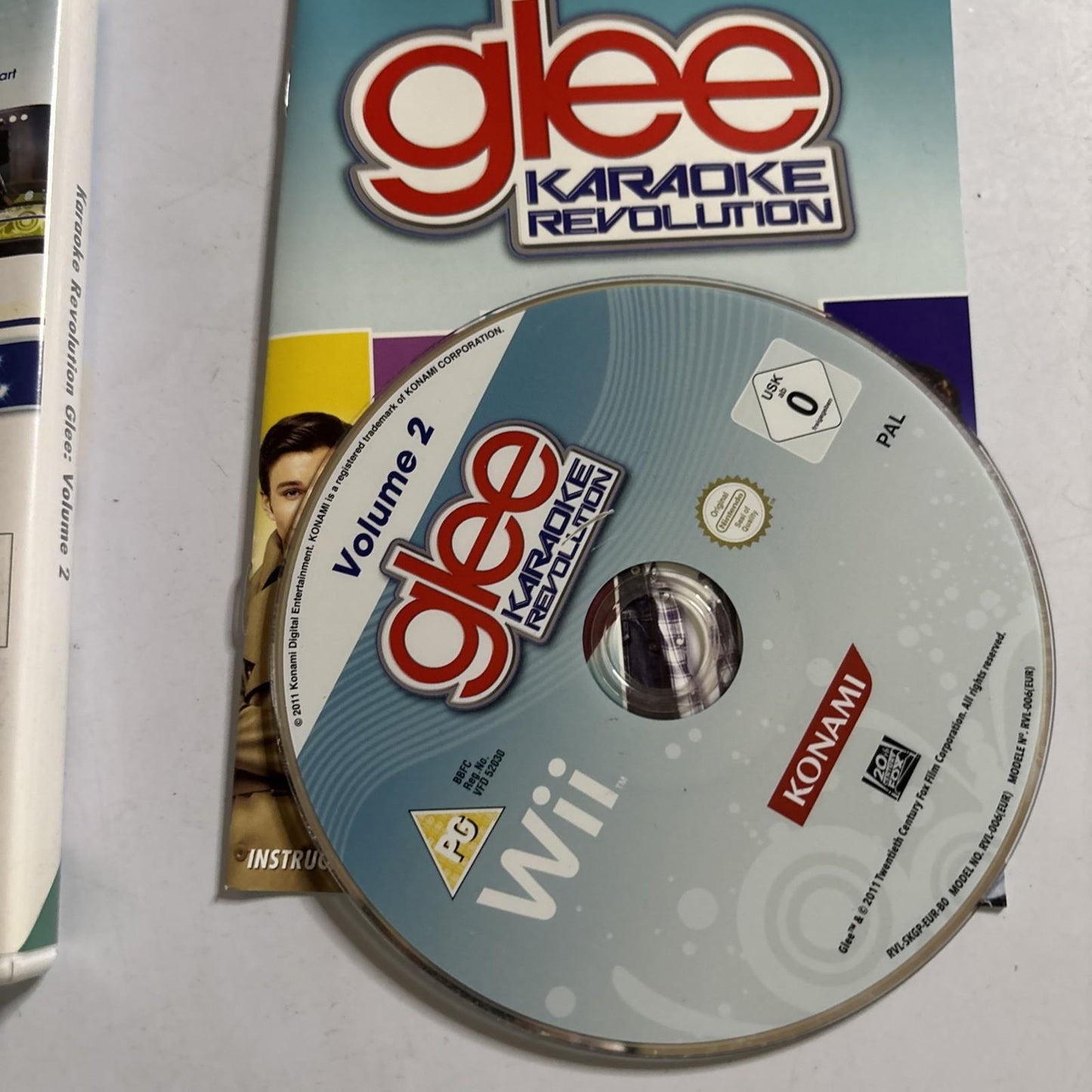 Glee Karaoke Revolution - Volume 2 Nintendo Wii PAL Manual