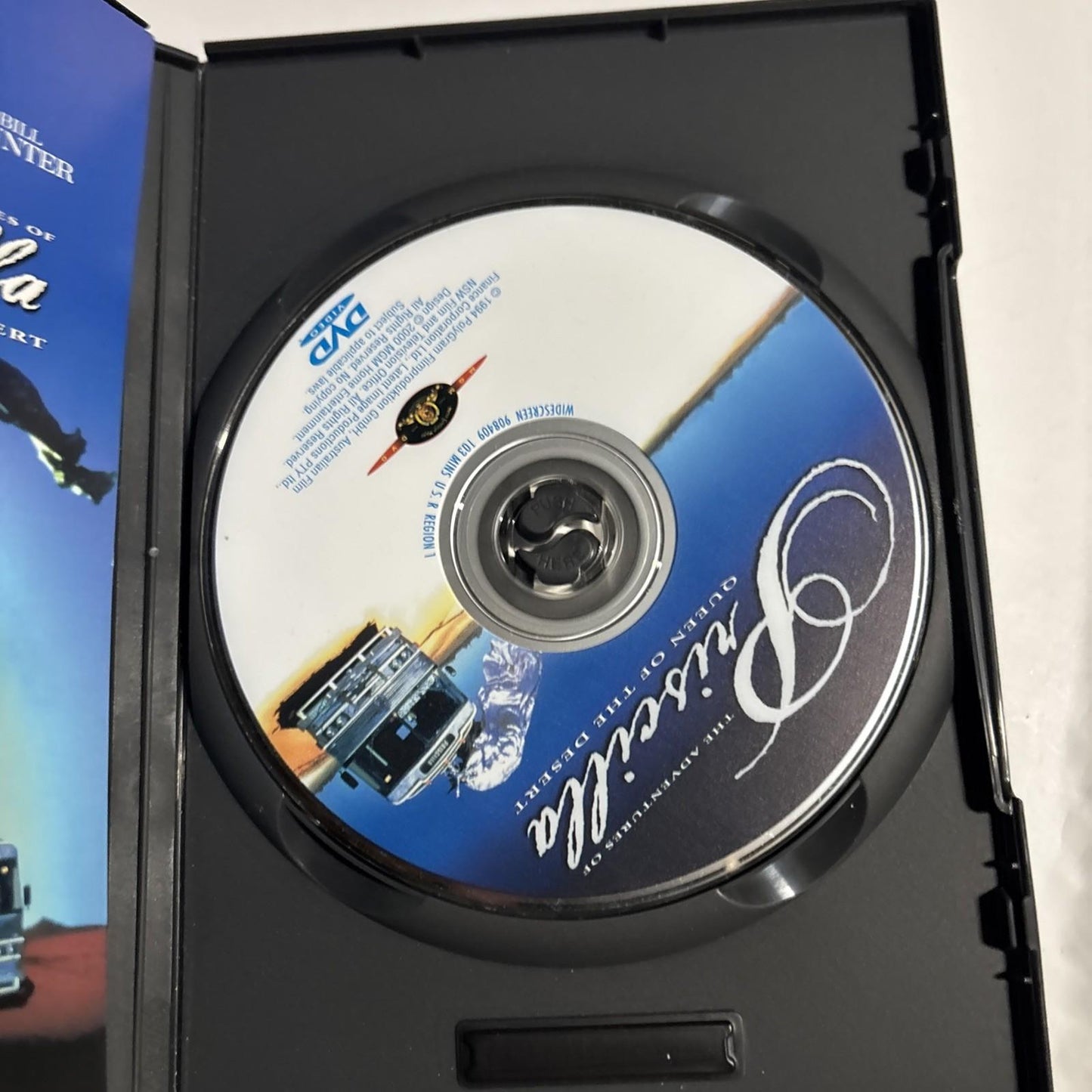 Priscilla Queen Of The Desert (DVD, 2000) Hugo Weaving, Guy Pearce Region 4